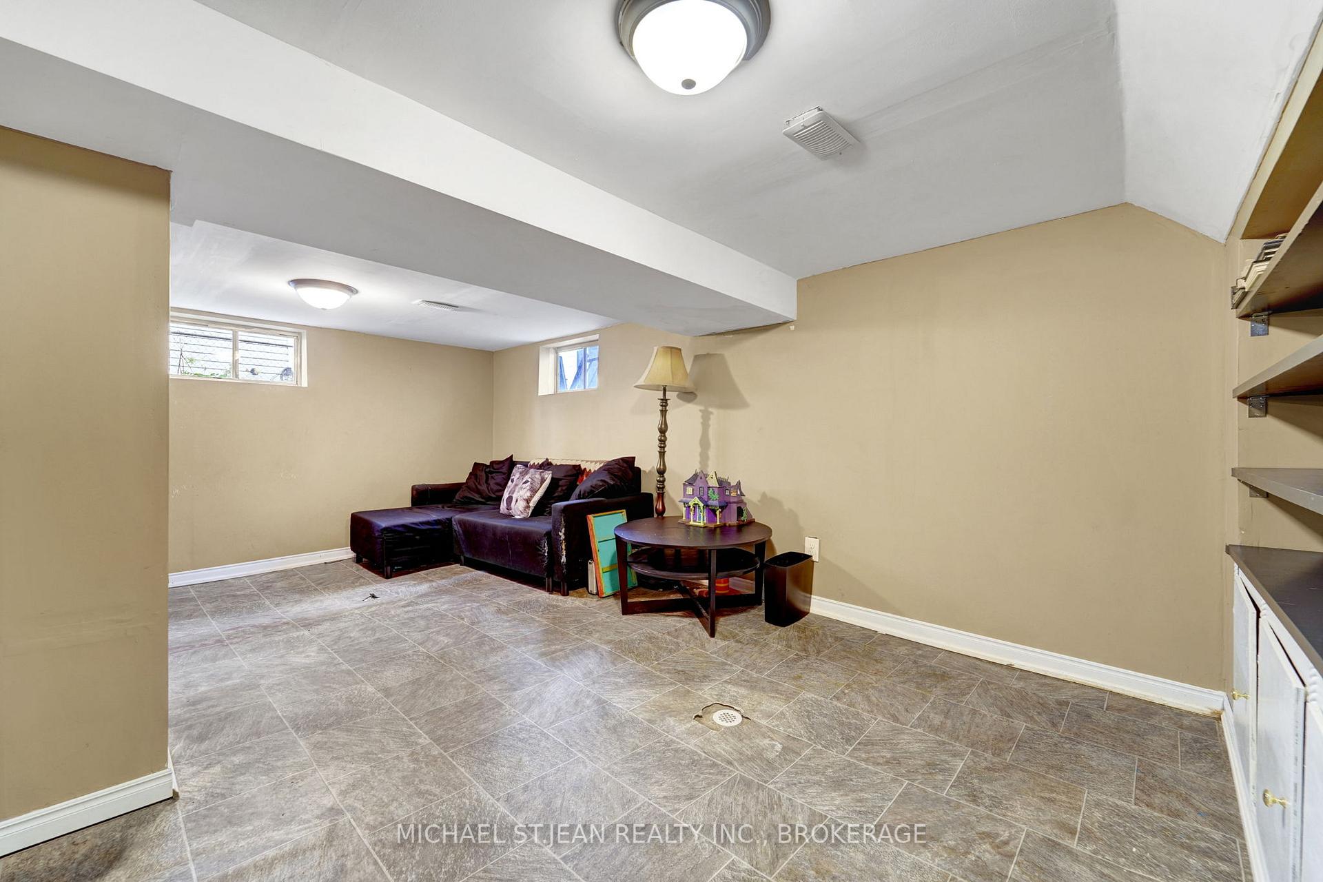 Photo 45 of 5 Rosewood Road, Hamilton, Normanhurst — HOMEH