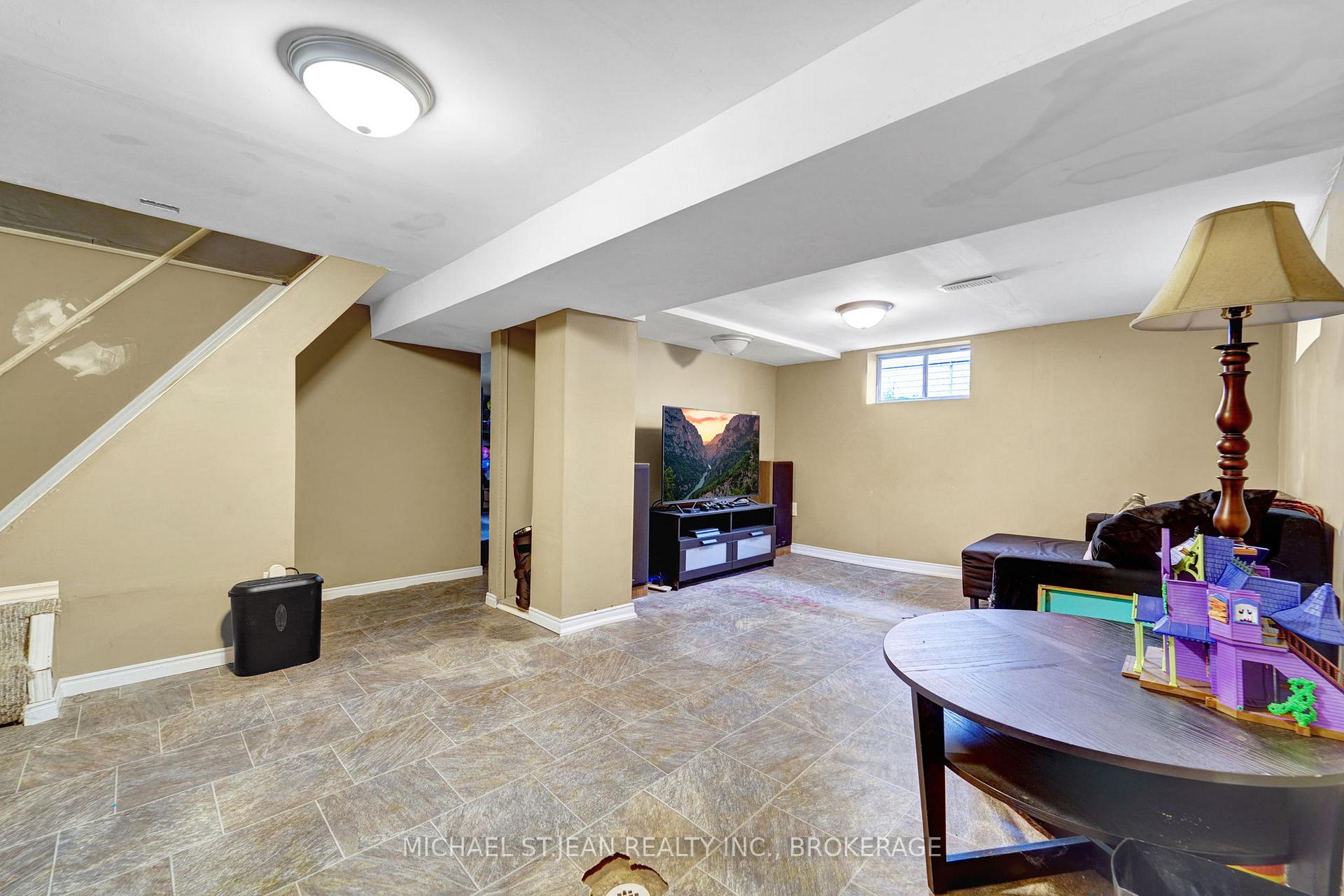 Photo 63 of 5 Rosewood Road, Hamilton, Normanhurst — HOMEH