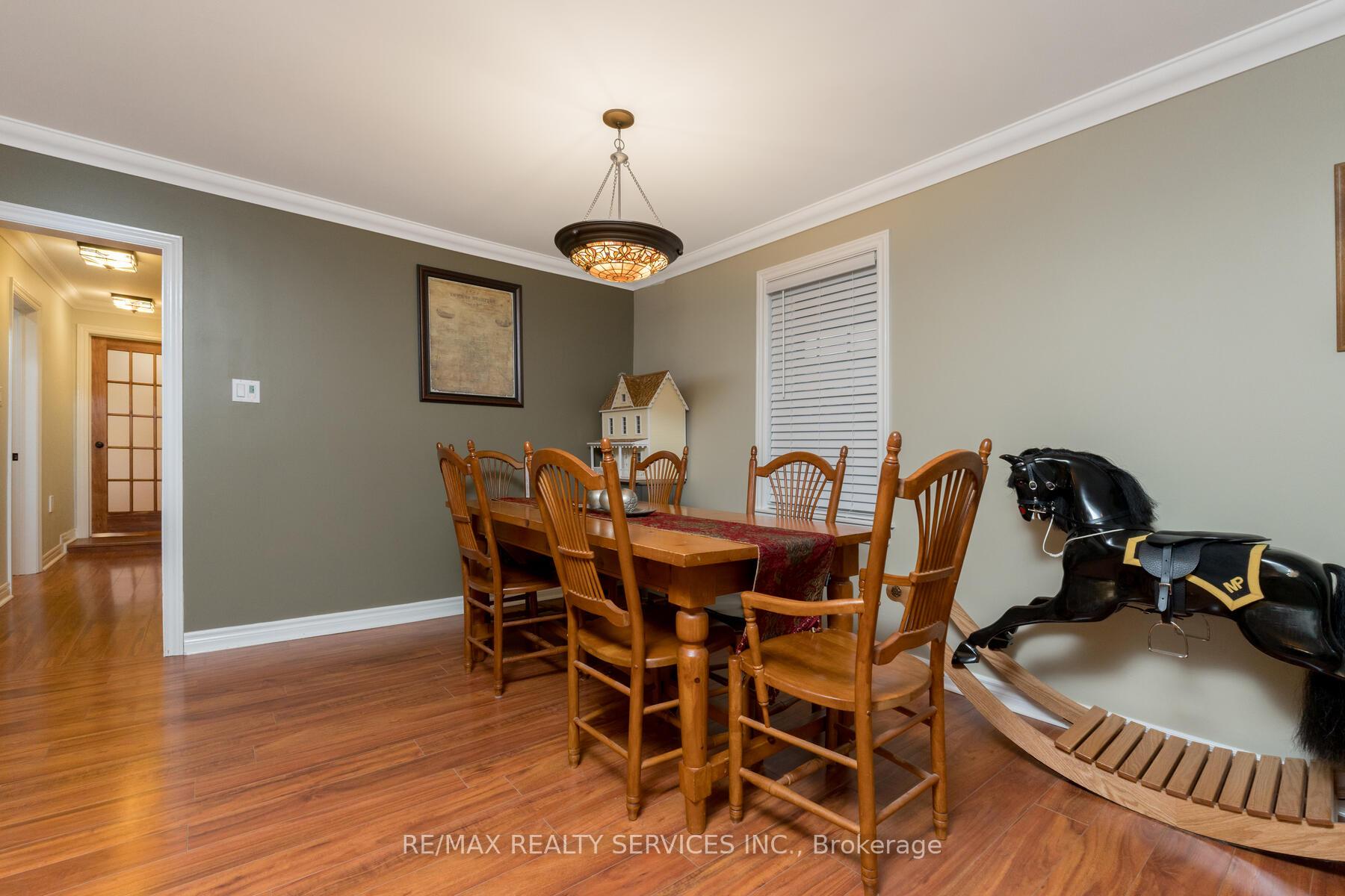 Photo 11 of 111 Denison Avenue, Brampton, Brampton West — HOMEH