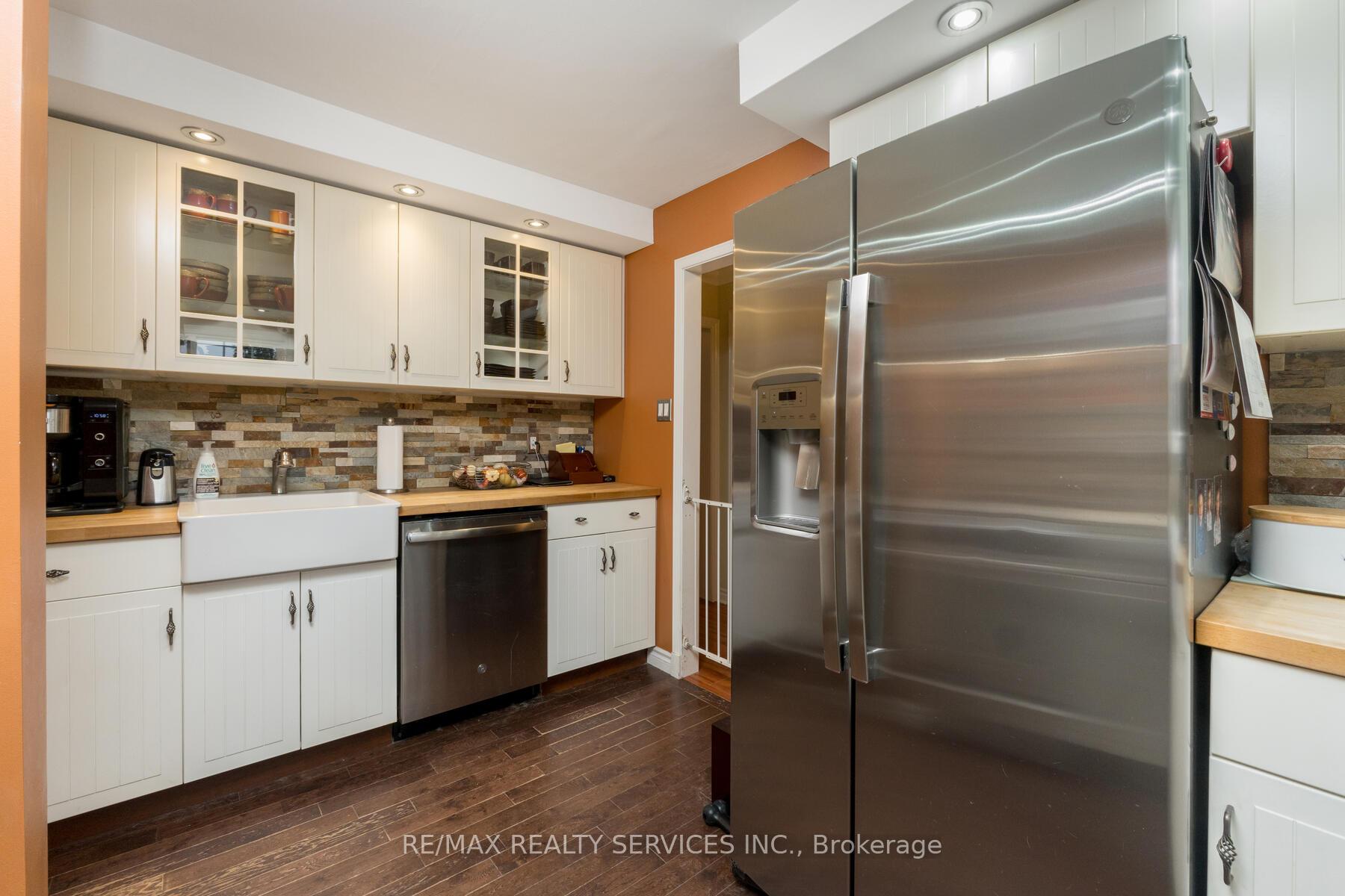 Photo 20 of 111 Denison Avenue, Brampton, Brampton West — HOMEH