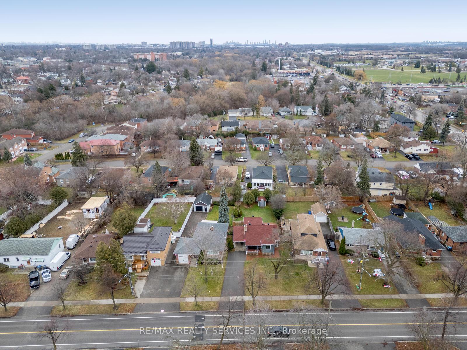 Photo 40 of 111 Denison Avenue, Brampton, Brampton West — HOMEH
