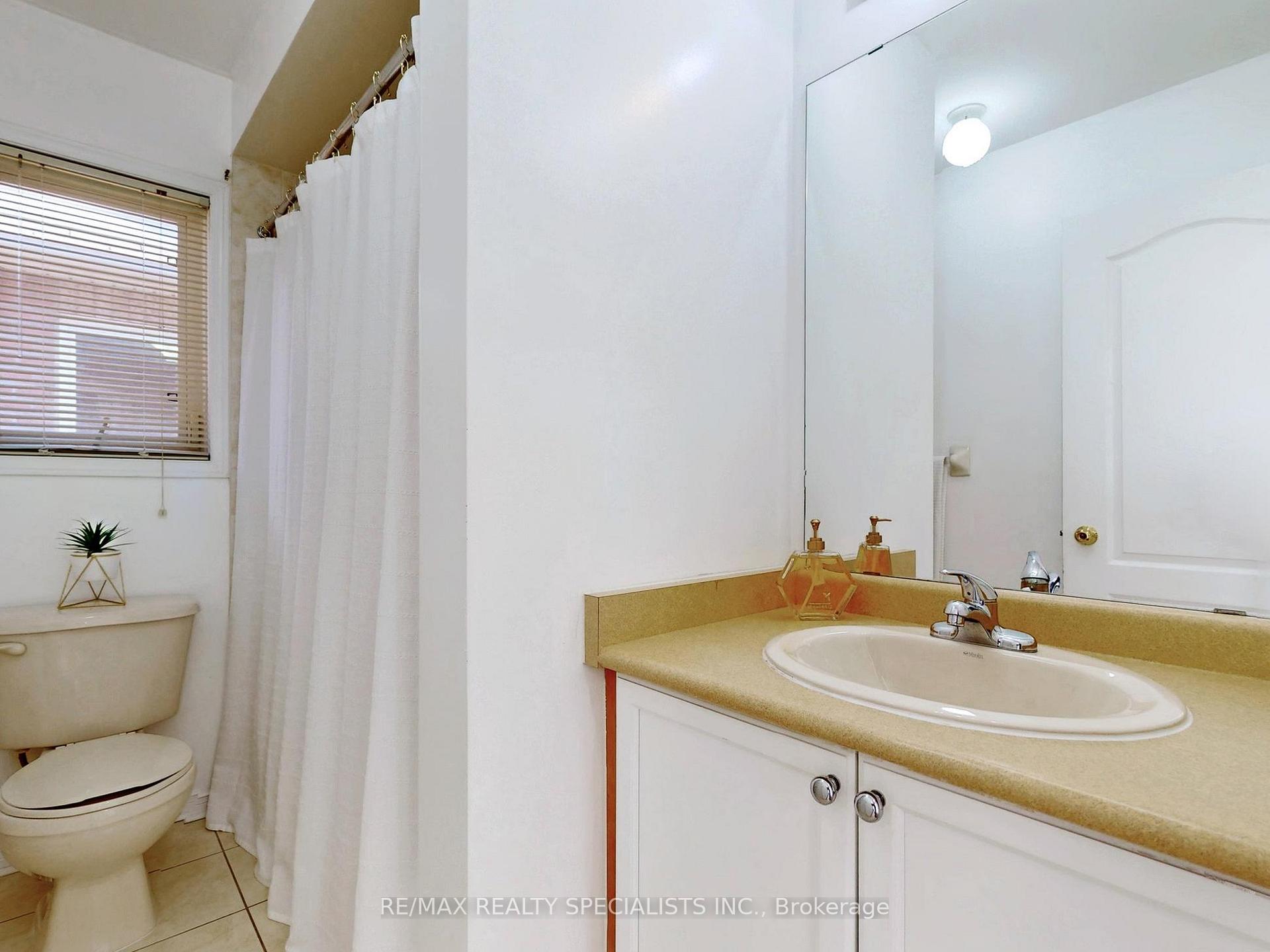 Photo 25 of 13 Gallview Lane, Brampton, Bram East — HOMEH