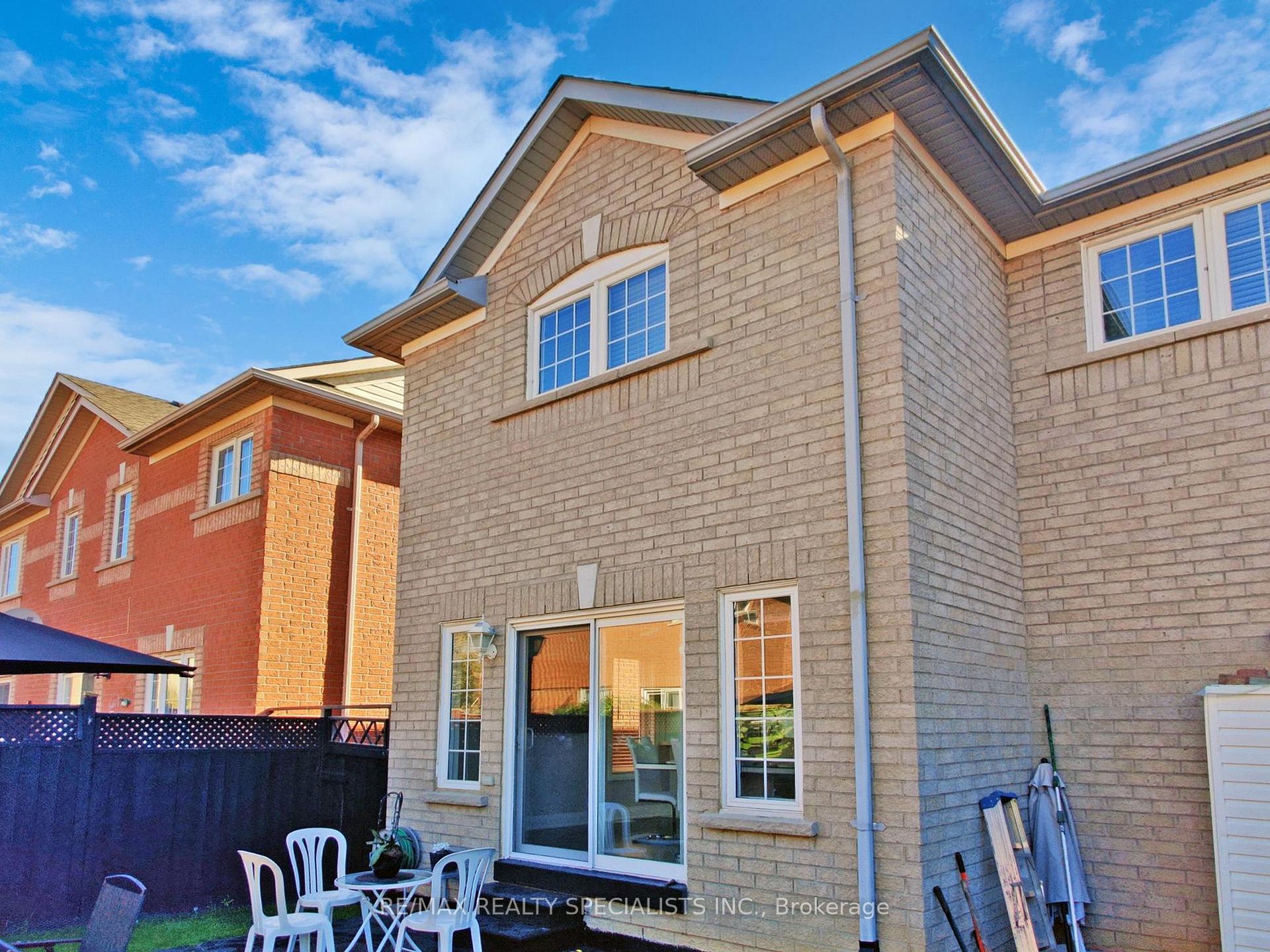 Photo 31 of 13 Gallview Lane, Brampton, Bram East — HOMEH