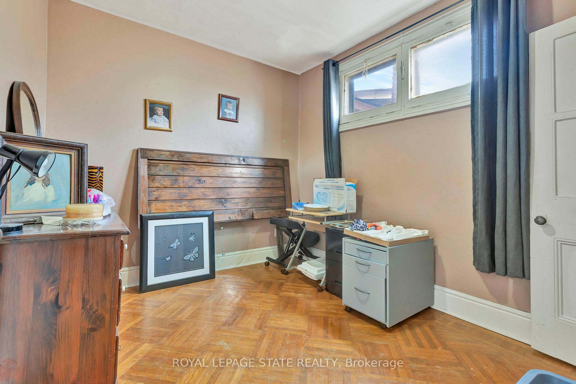Photo 8 of 304 Emerald Street N, Hamilton, Landsdale — HOMEH