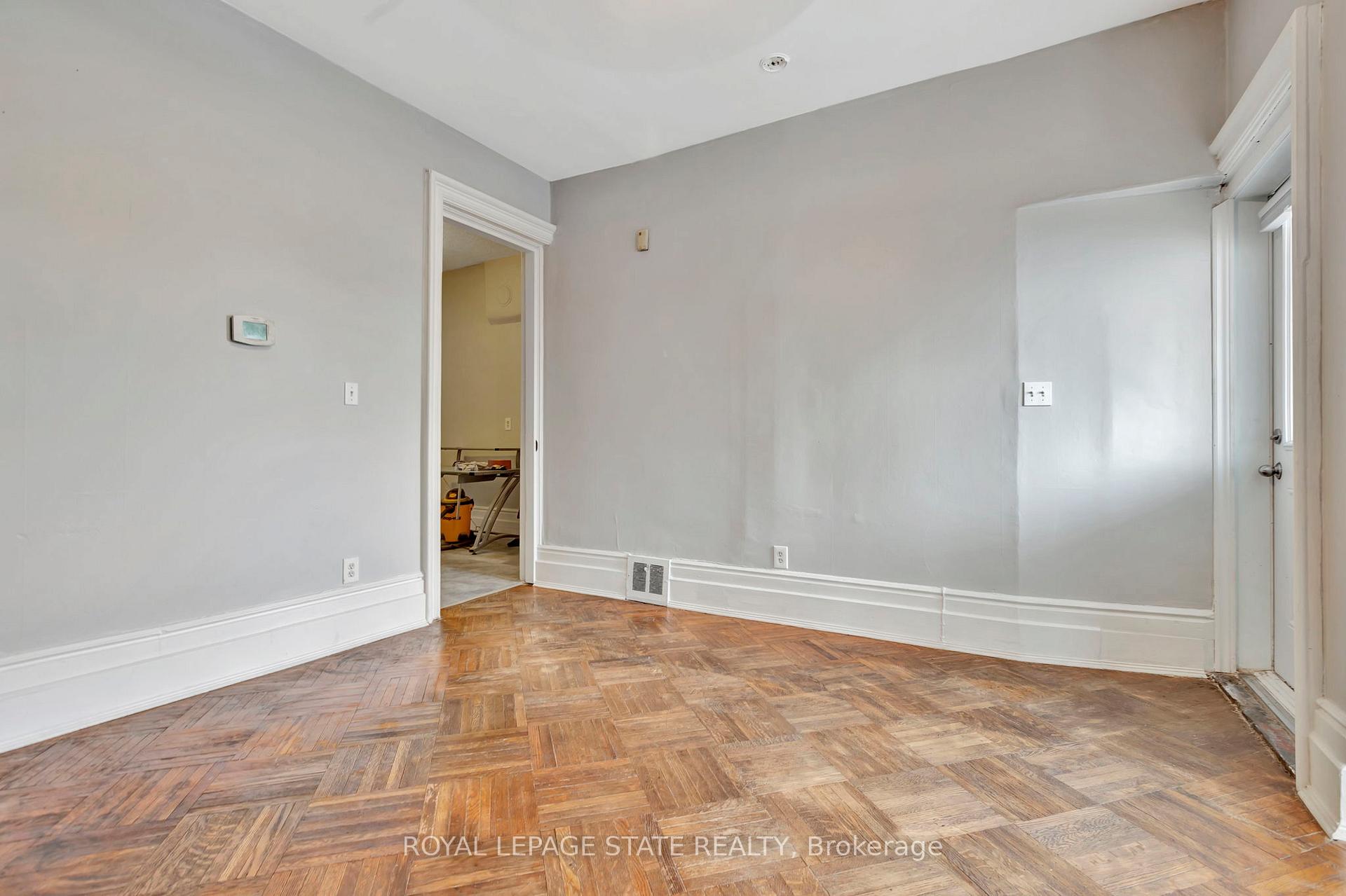 Photo 16 of 304 Emerald Street N, Hamilton, Landsdale — HOMEH