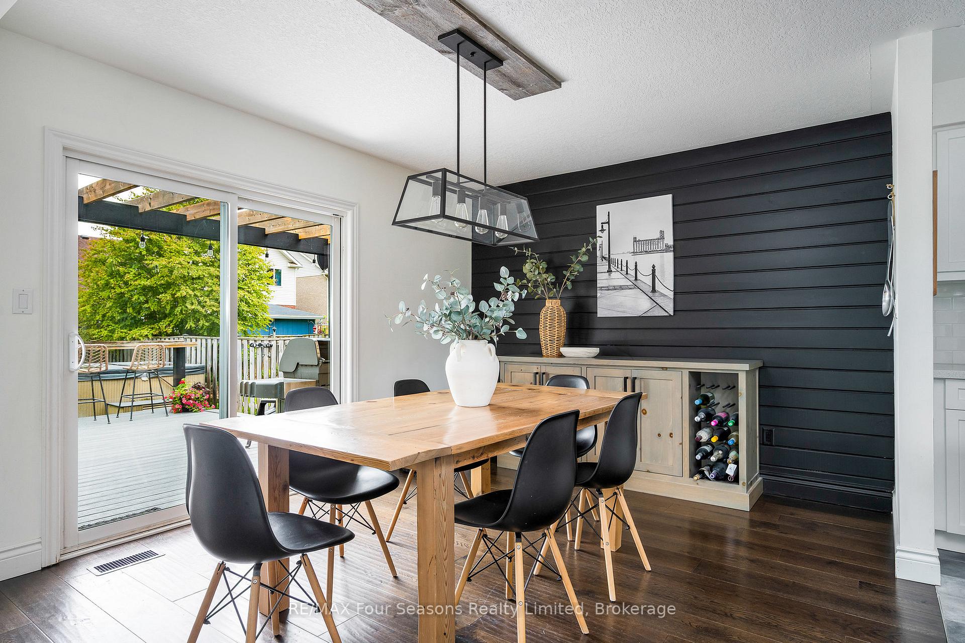 Photo 9 of 28 Brooke Avenue, Collingwood — HOMEH
