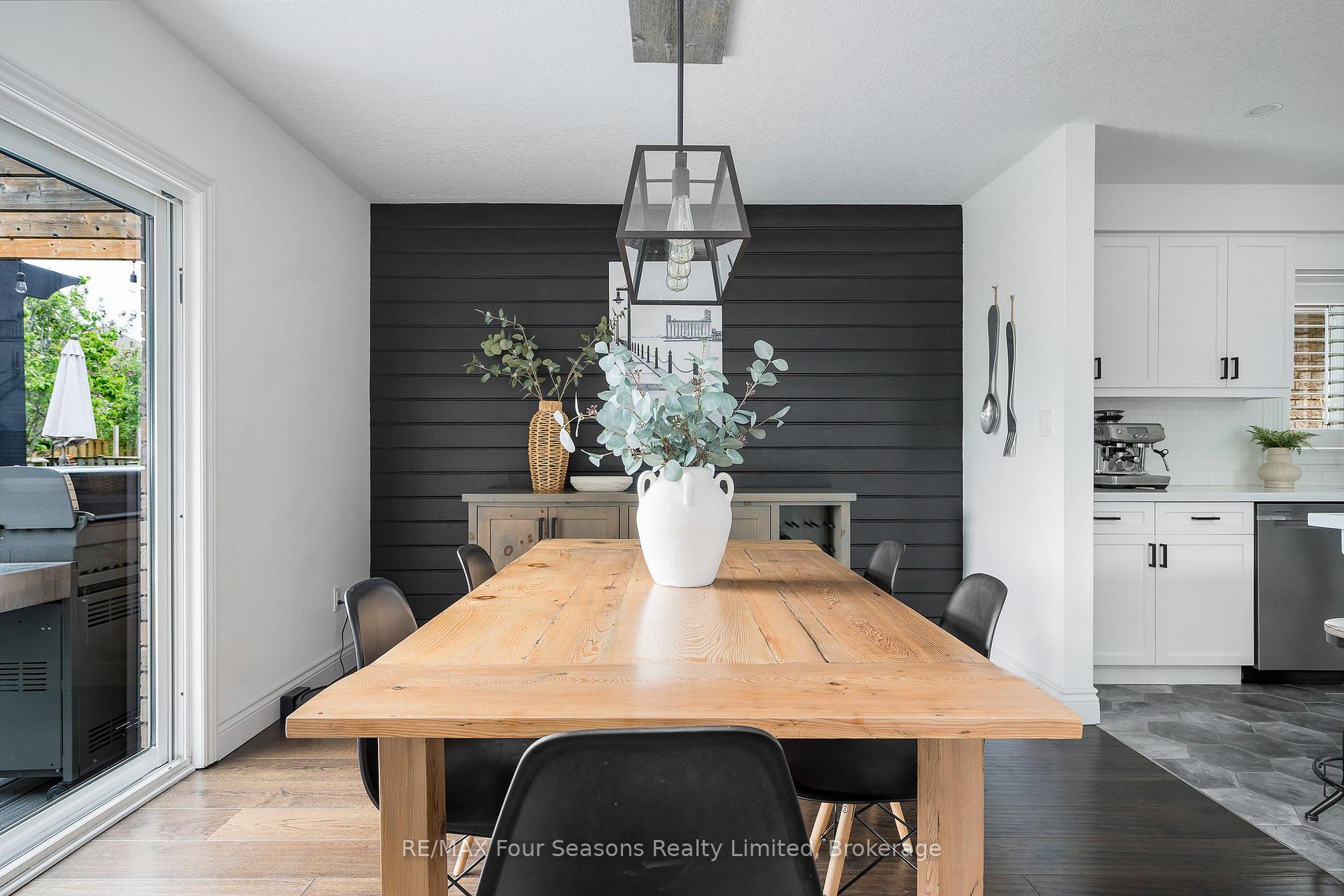 Photo 10 of 28 Brooke Avenue, Collingwood — HOMEH