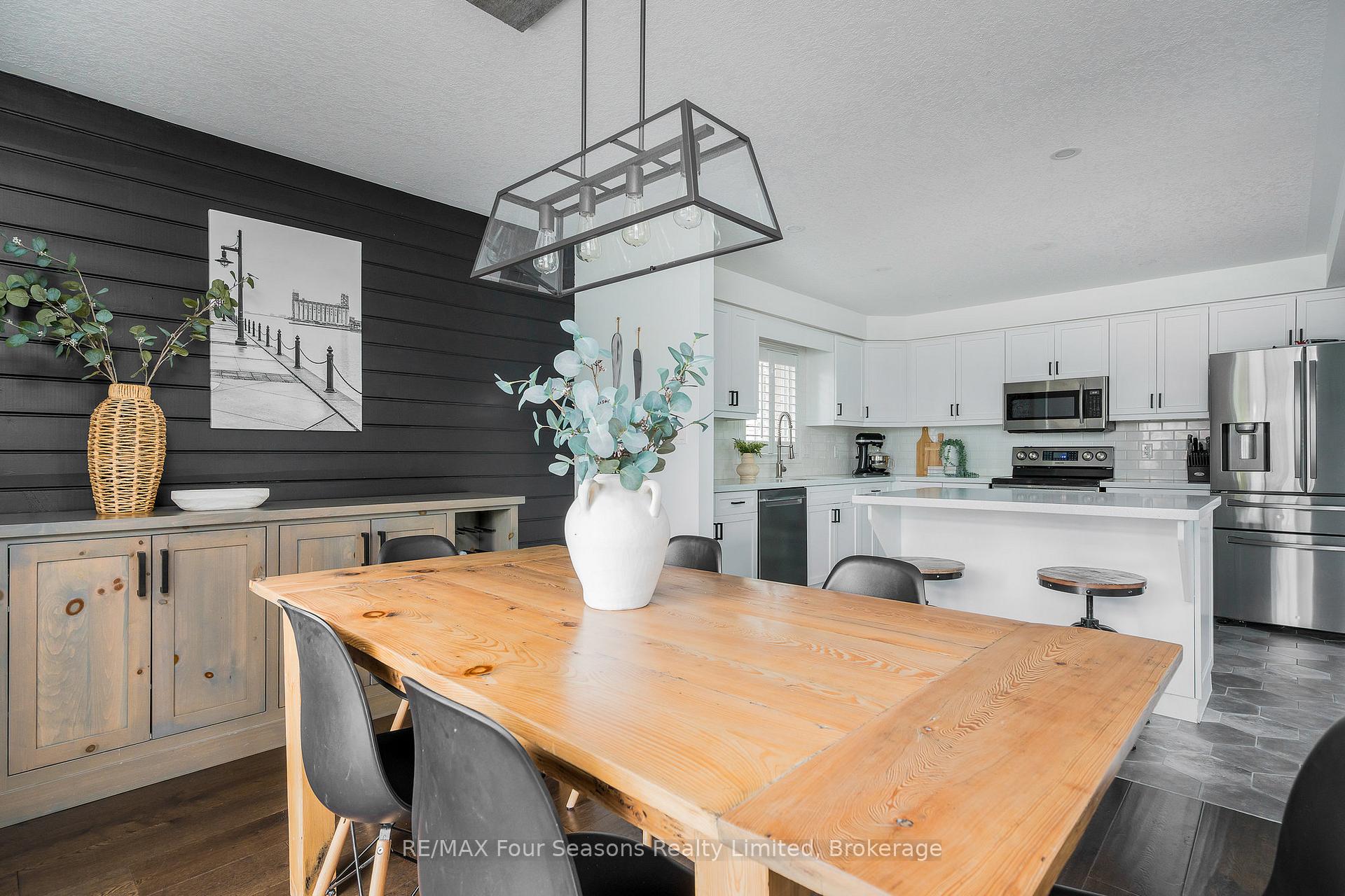 Photo 12 of 28 Brooke Avenue, Collingwood — HOMEH