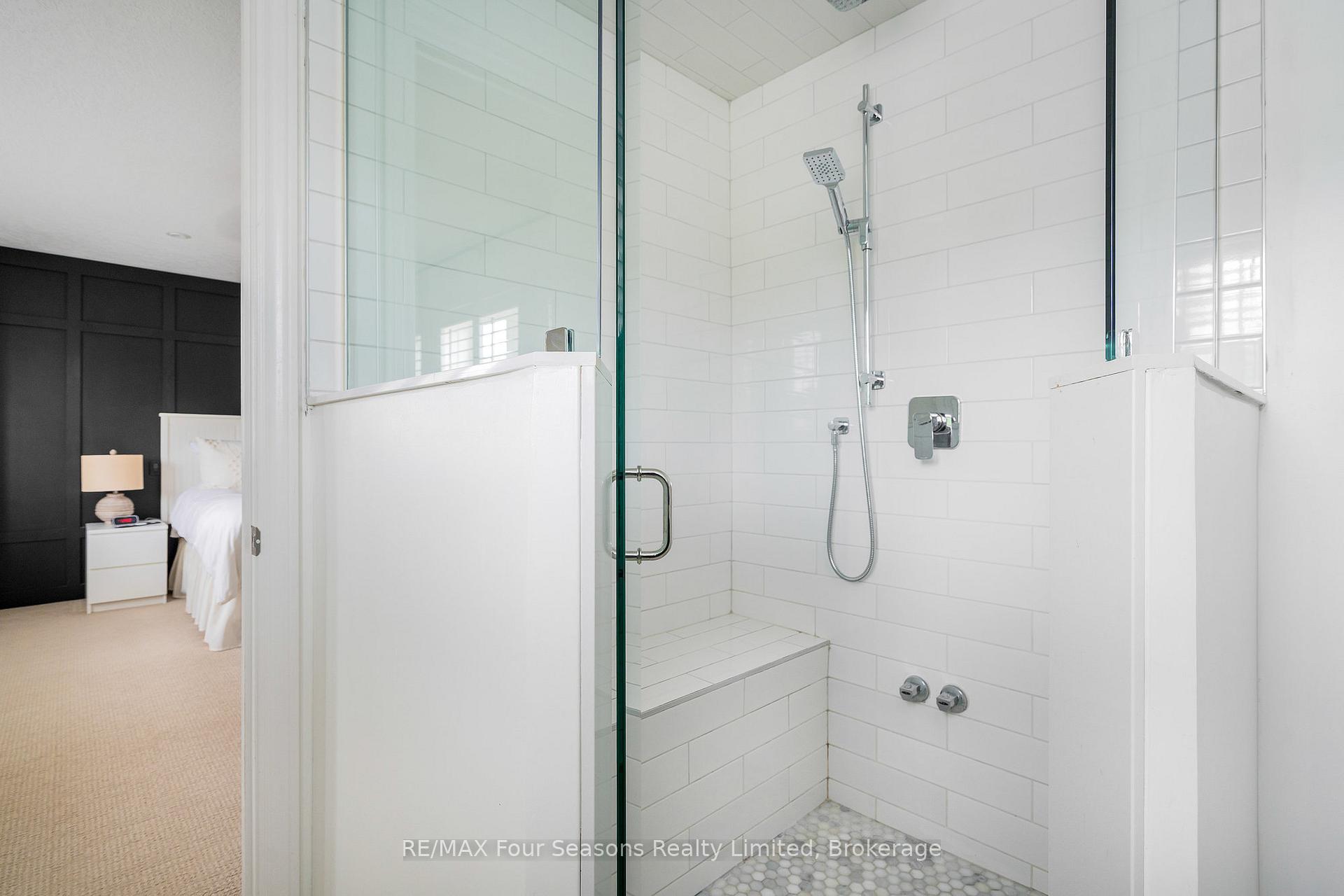 Photo 26 of 28 Brooke Avenue, Collingwood — HOMEH