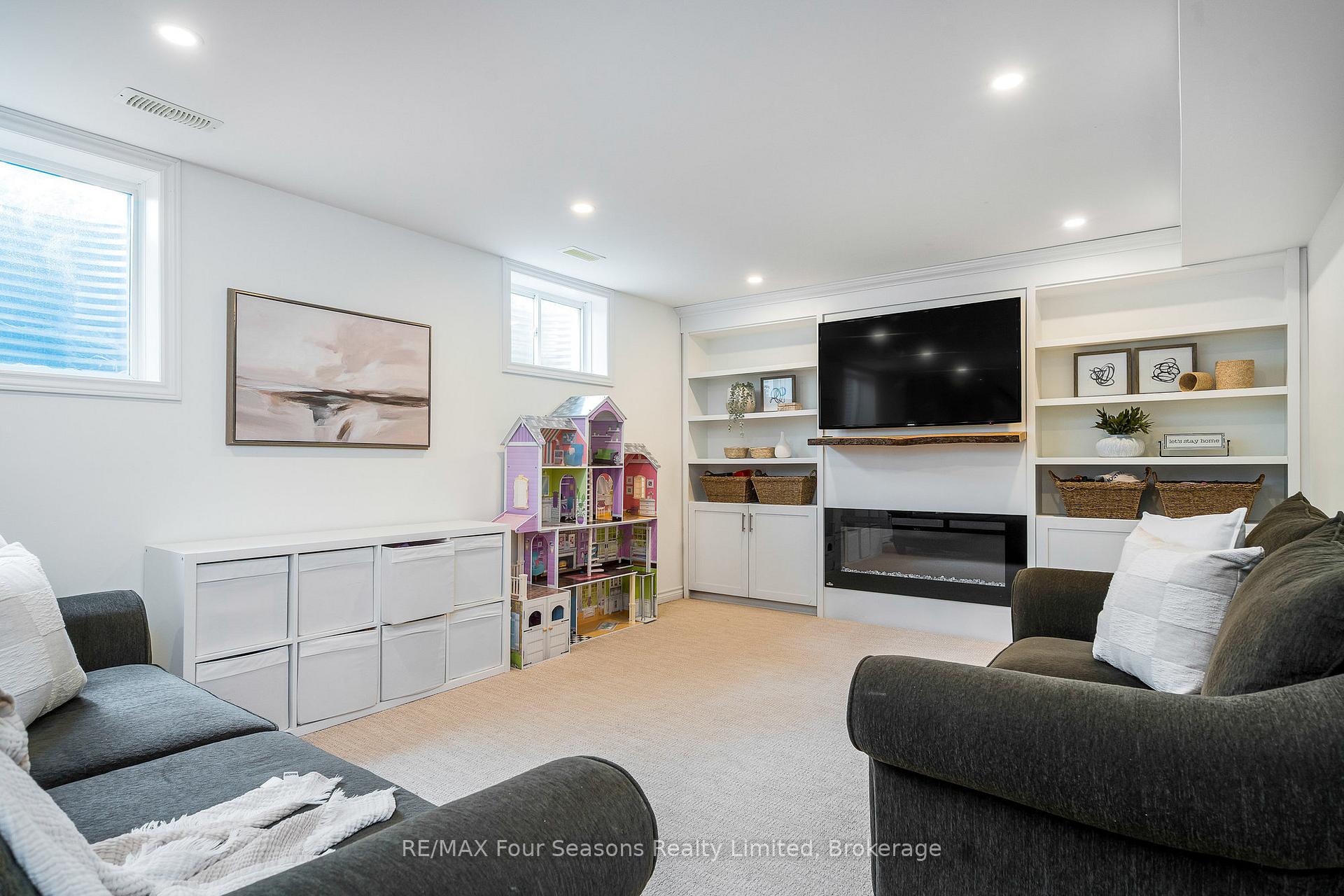 Photo 34 of 28 Brooke Avenue, Collingwood — HOMEH