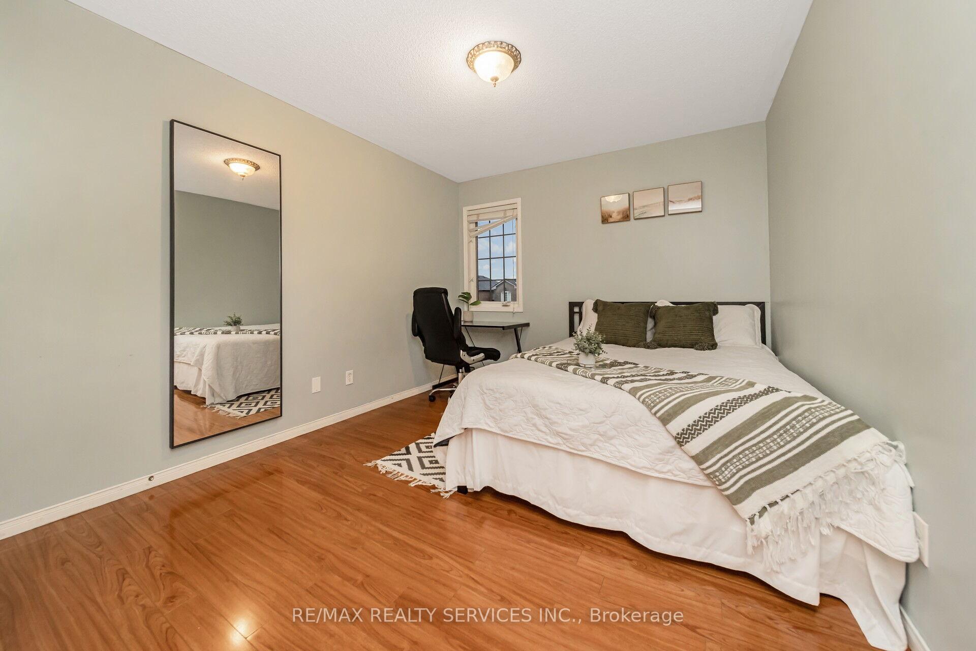 Photo 19 of 77 Crown Victoria Drive, Brampton, Fletcher's Meadow — HOMEH