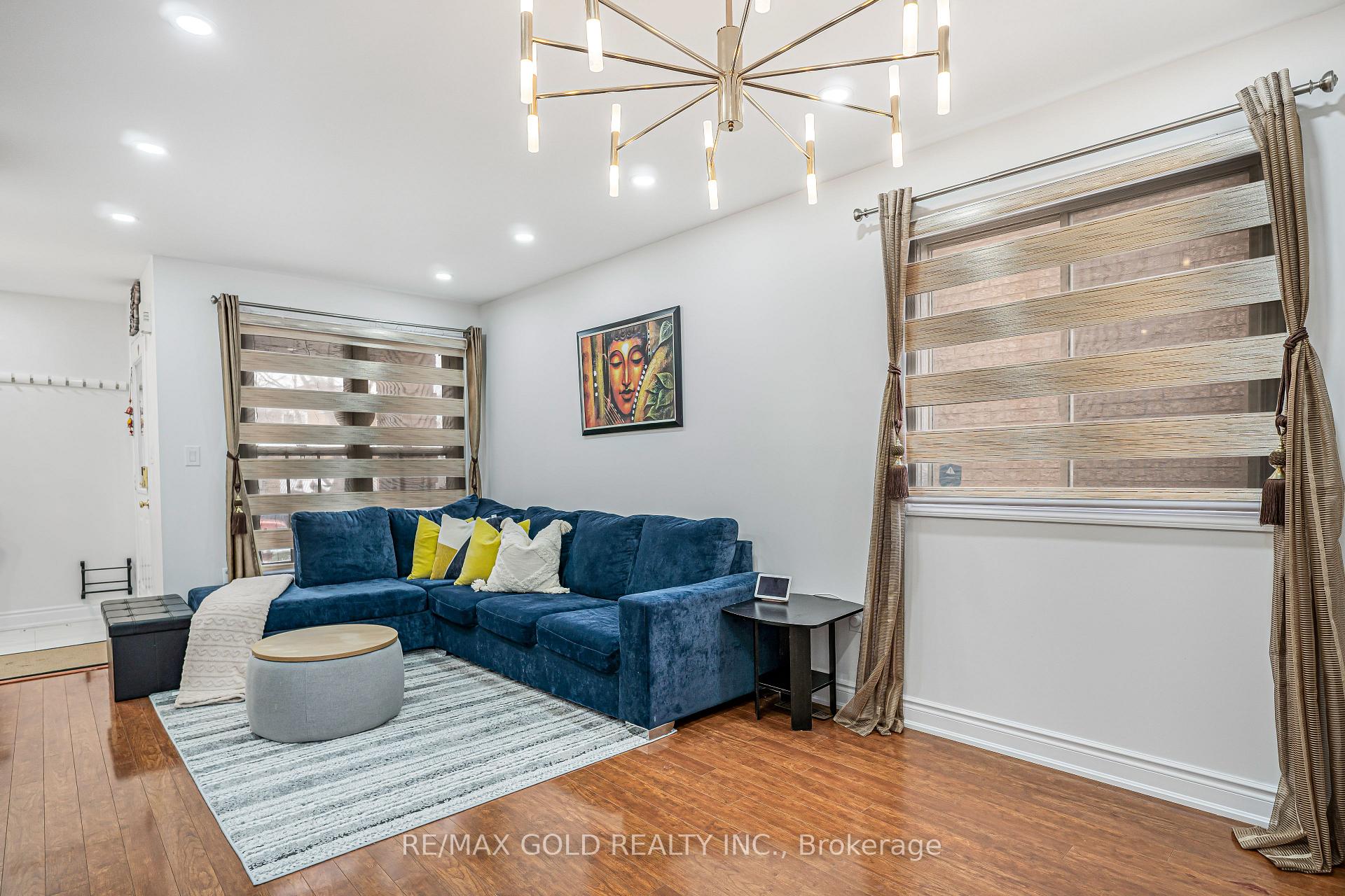 Photo 7 of 95 Mount Fuji Crescent, Brampton, Sandringham-Wellington — HOMEH