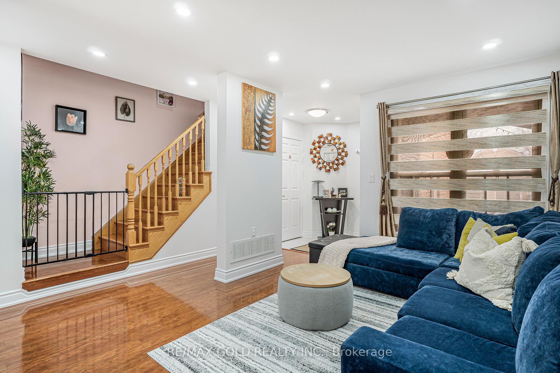 Photo 11 of 95 Mount Fuji Crescent, Brampton, Sandringham-Wellington — HOMEH