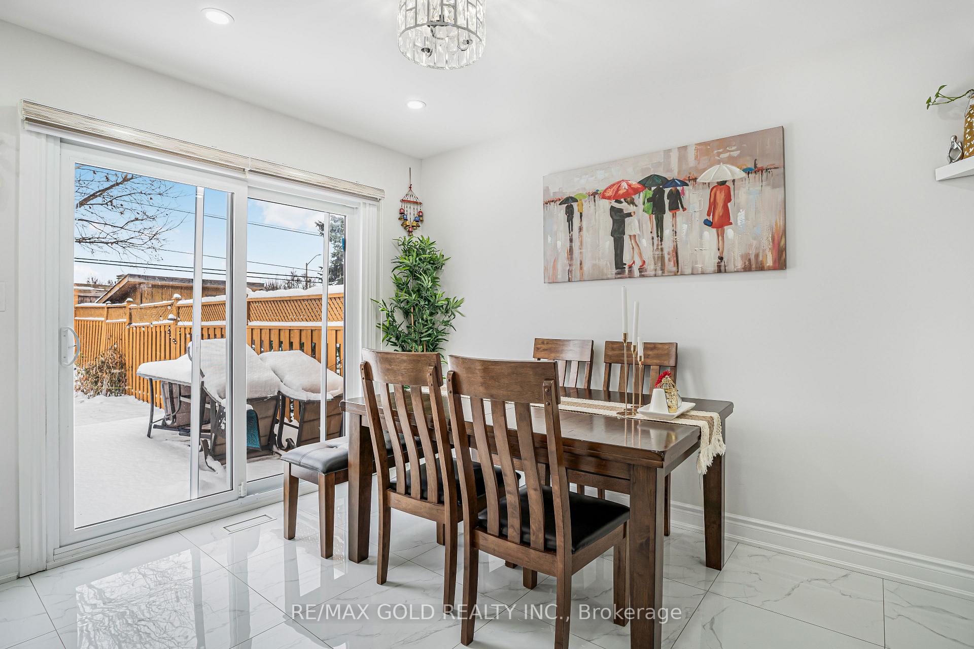 Photo 17 of 95 Mount Fuji Crescent, Brampton, Sandringham-Wellington — HOMEH