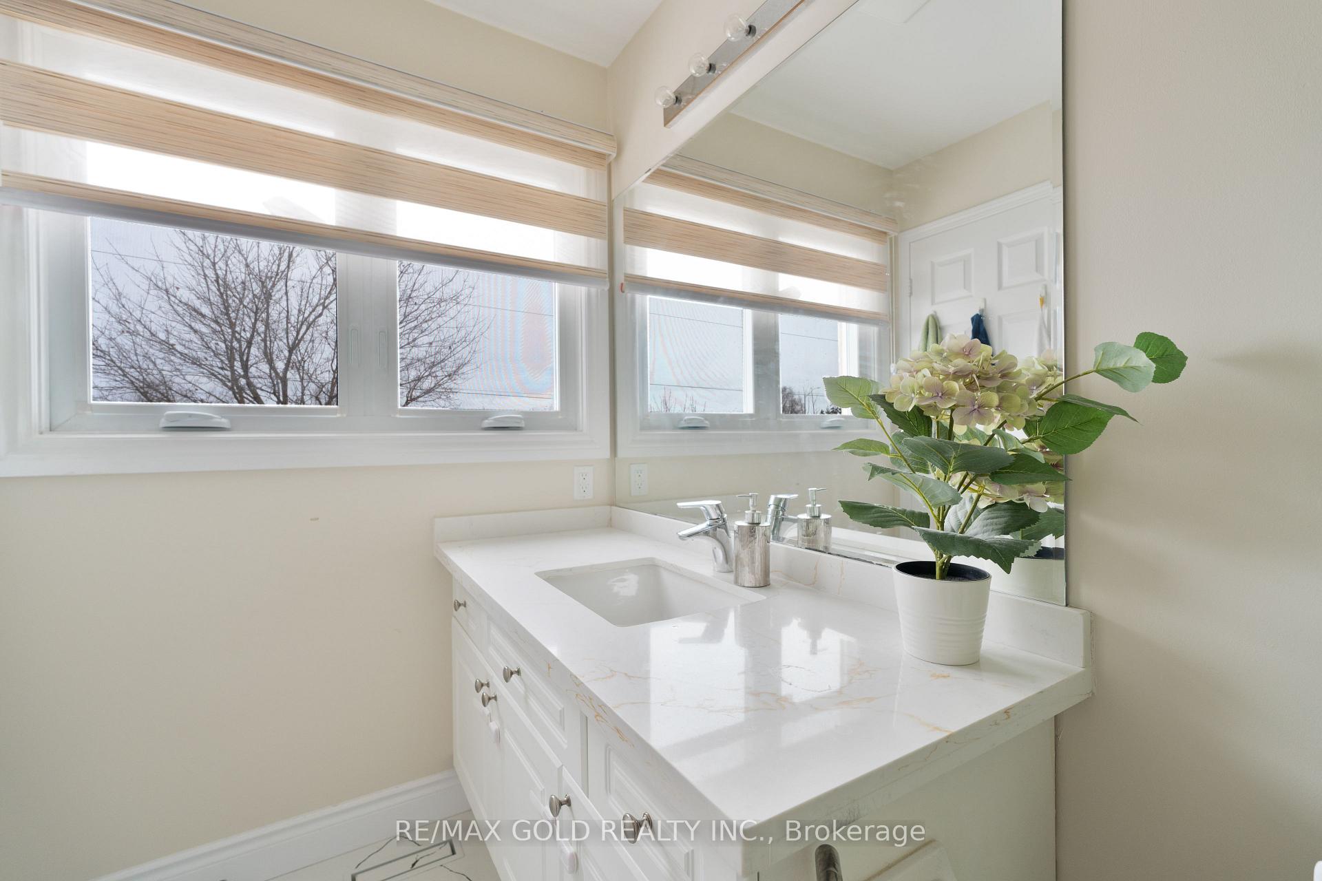 Photo 24 of 95 Mount Fuji Crescent, Brampton, Sandringham-Wellington — HOMEH