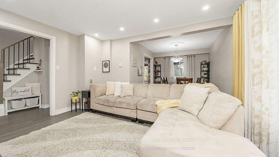 Photo 4 of 60 Roehampton Crescent, Brampton, Brampton South — HOMEH
