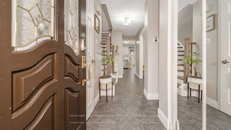 Photo 14 of 60 Roehampton Crescent, Brampton, Brampton South — HOMEH