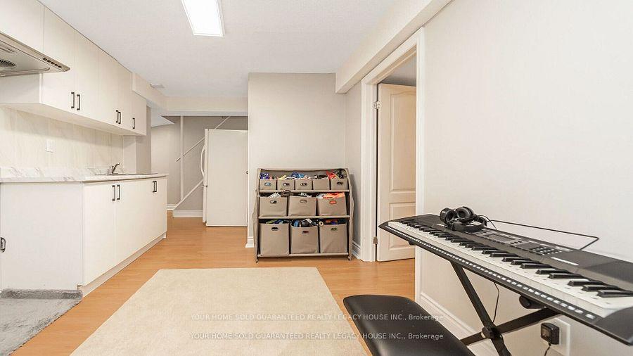 Photo 29 of 60 Roehampton Crescent, Brampton, Brampton South — HOMEH