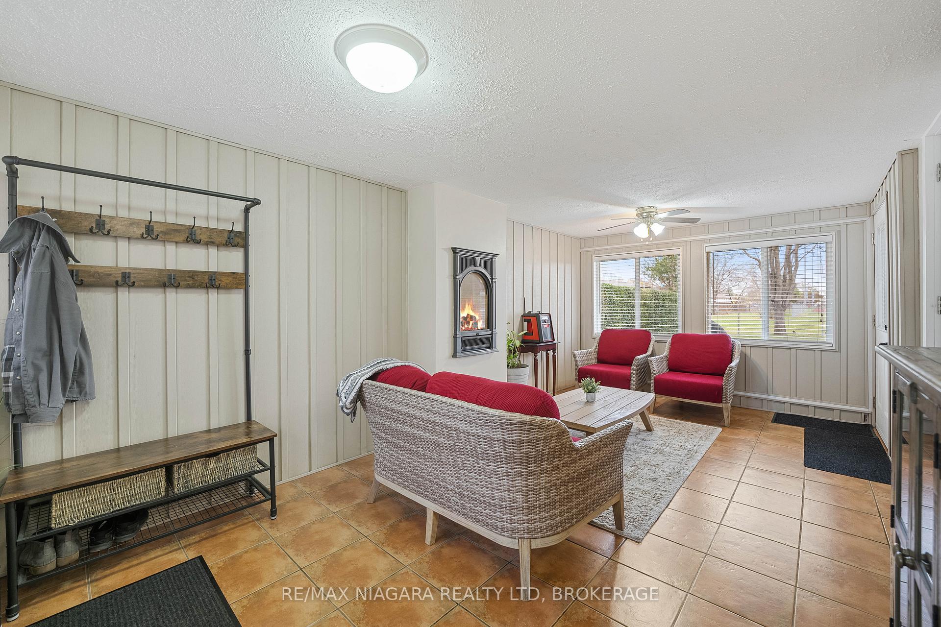 Photo 20 of 24 Brisbane Glen, St. Catharines, Vine/Linwell — HOMEH