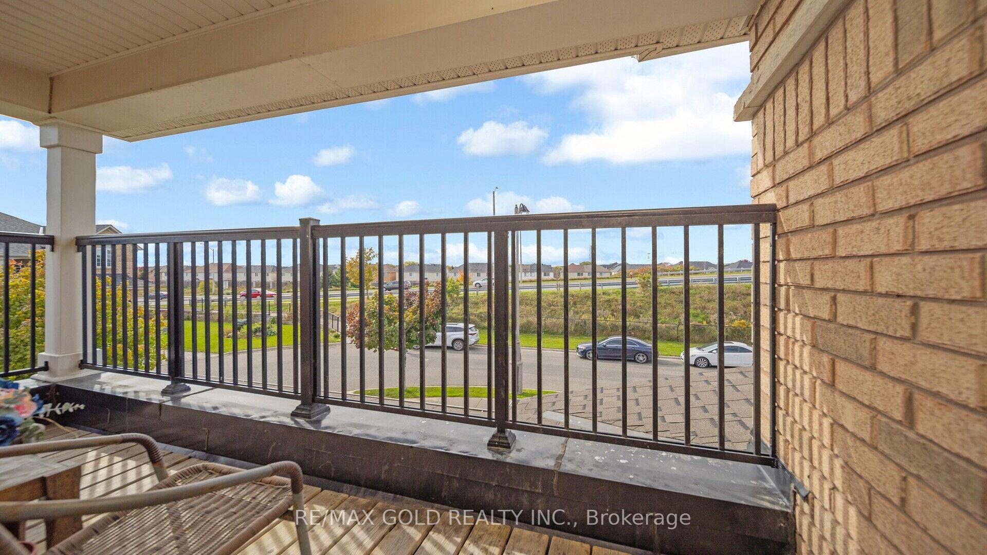 Photo 30 of 57 Crystal Glen Crescent, Brampton, Credit Valley — HOMEH