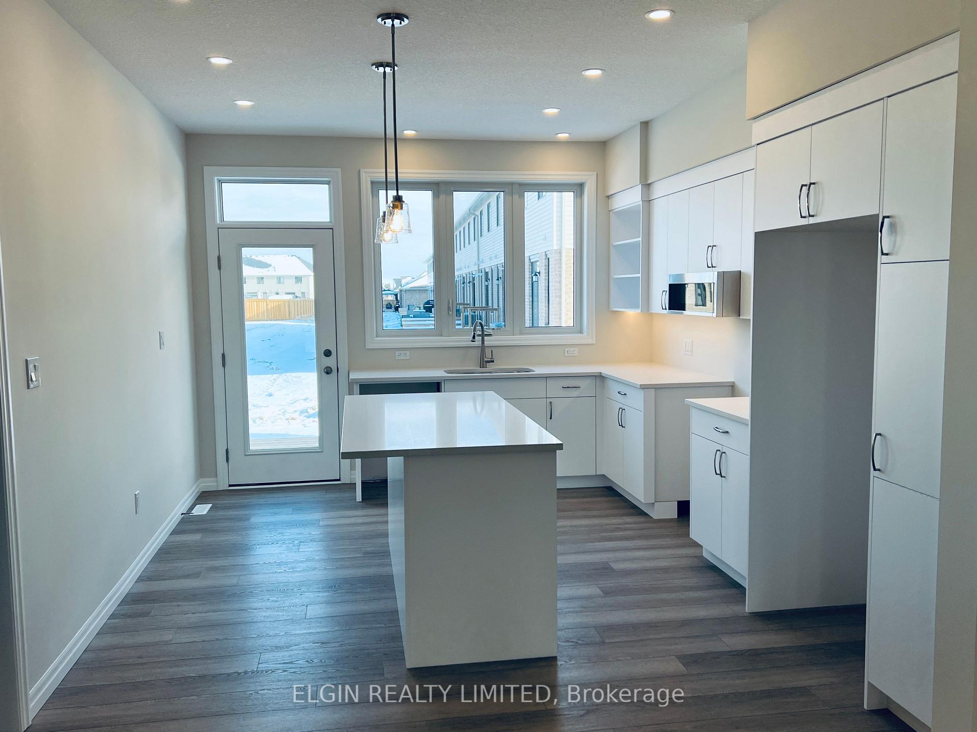 Photo 7 of 52 Dunning Way, St. Thomas — HOMEH