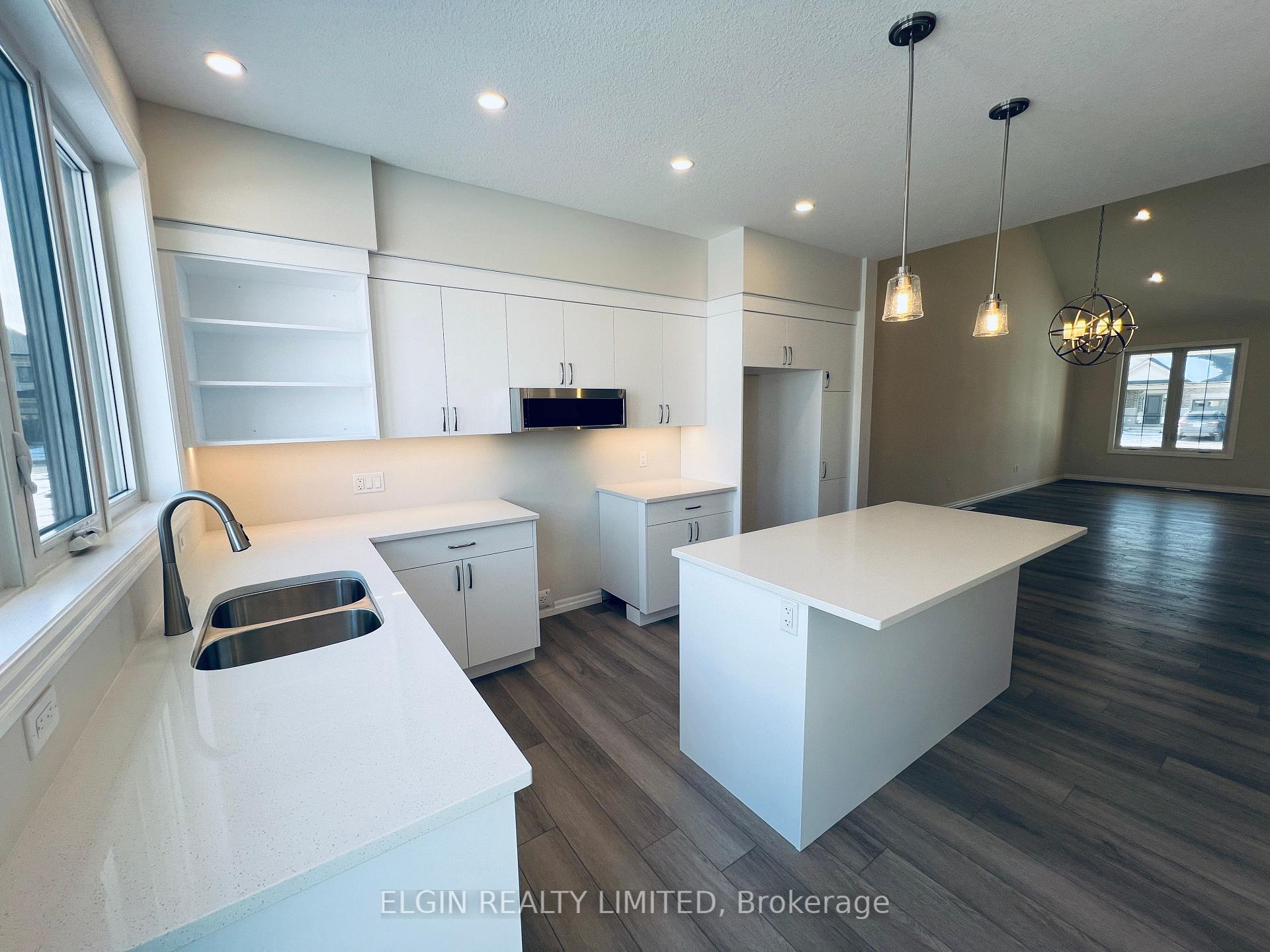 Photo 10 of 52 Dunning Way, St. Thomas — HOMEH