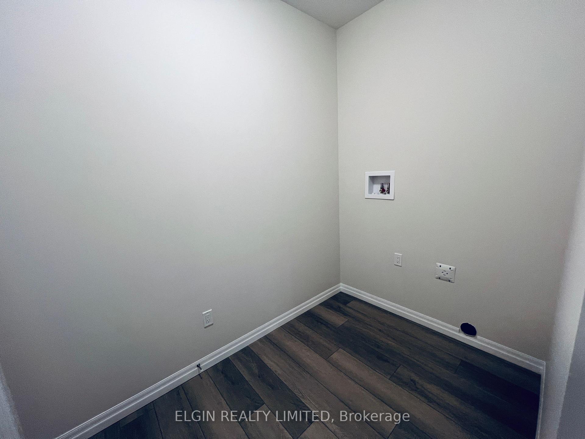 Photo 12 of 52 Dunning Way, St. Thomas — HOMEH