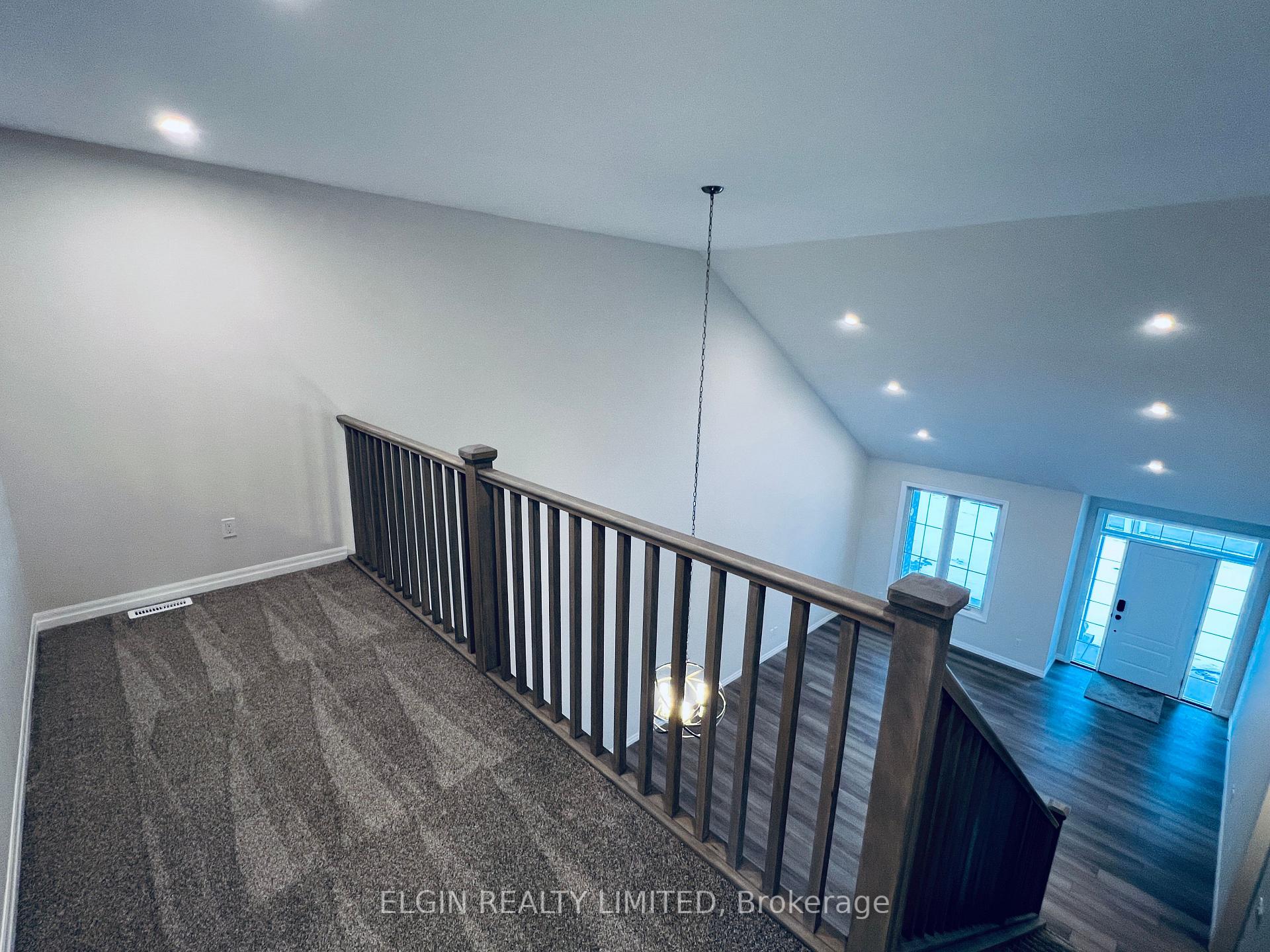 Photo 16 of 52 Dunning Way, St. Thomas — HOMEH