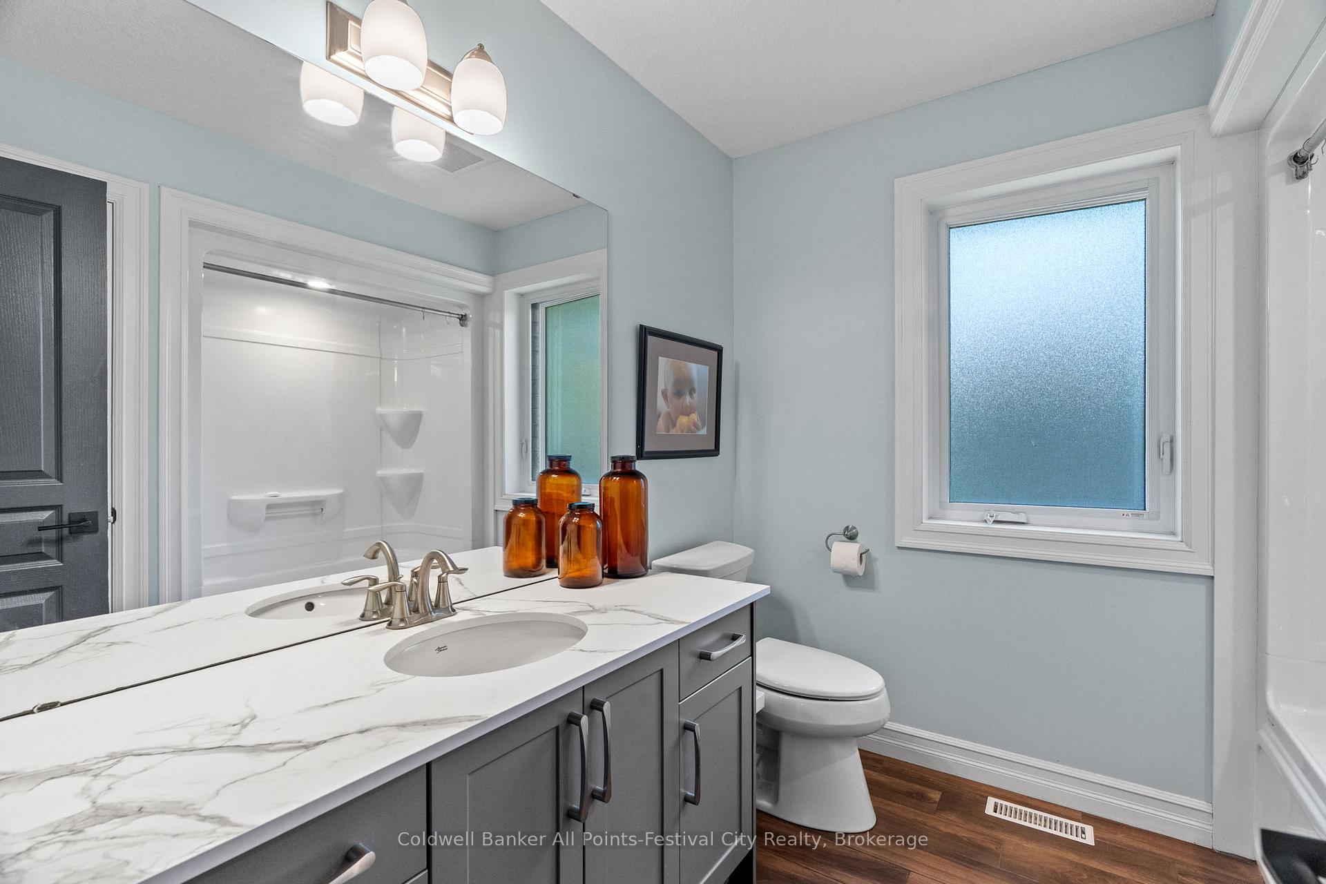 Photo 9 of 186 Hincks Street, Goderich, Goderich (Town) — HOMEH
