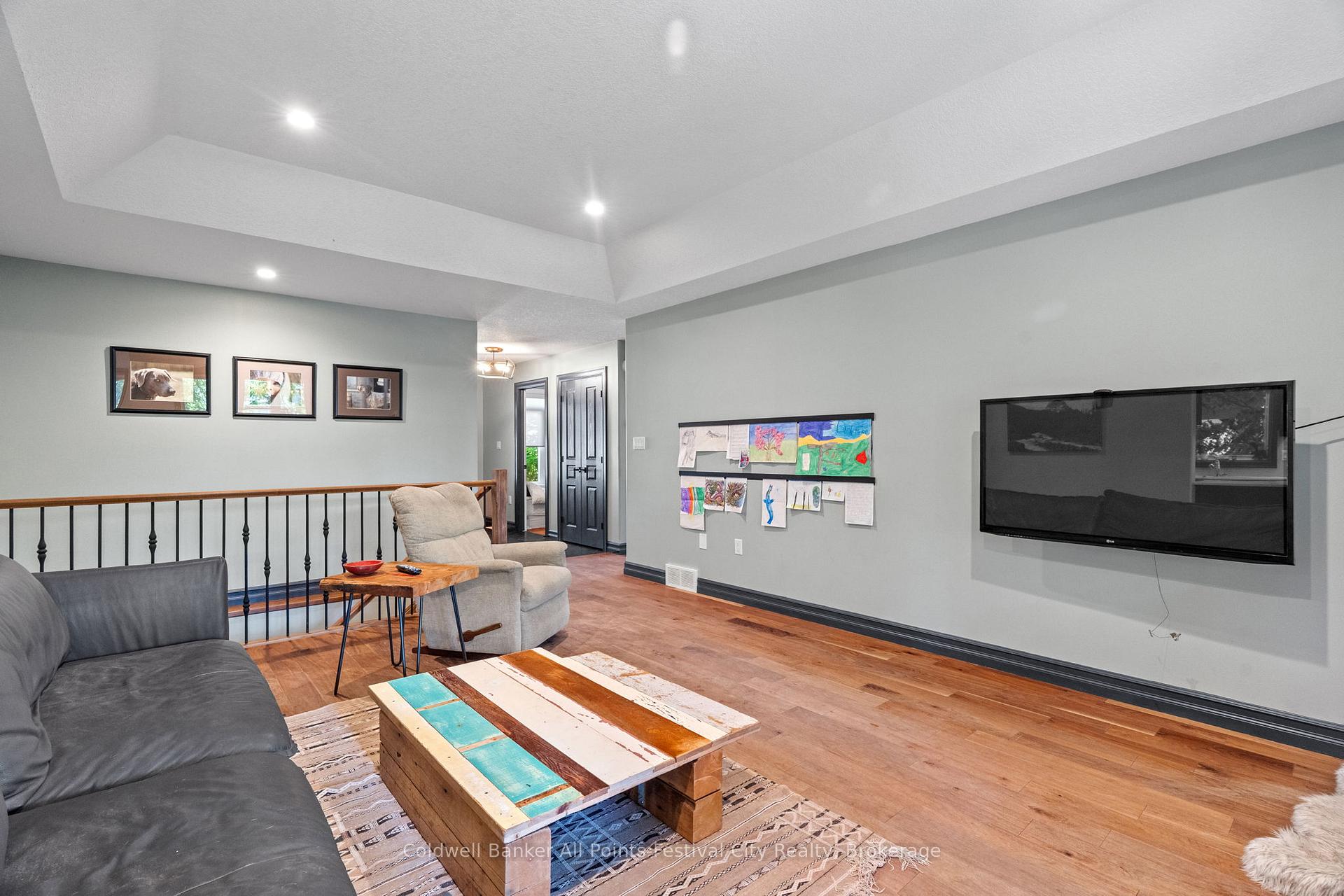 Photo 16 of 186 Hincks Street, Goderich, Goderich (Town) — HOMEH
