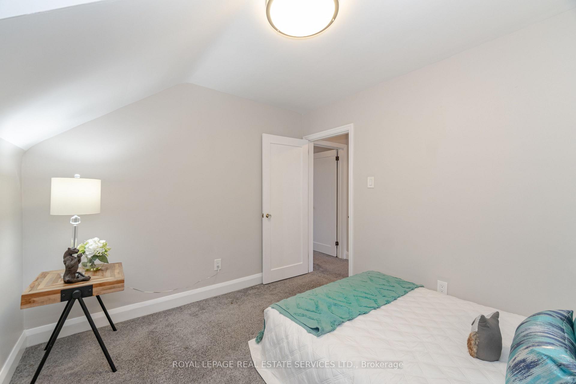 Photo 22 of 29 Princess Street, St. Catharines, E. Chester — HOMEH