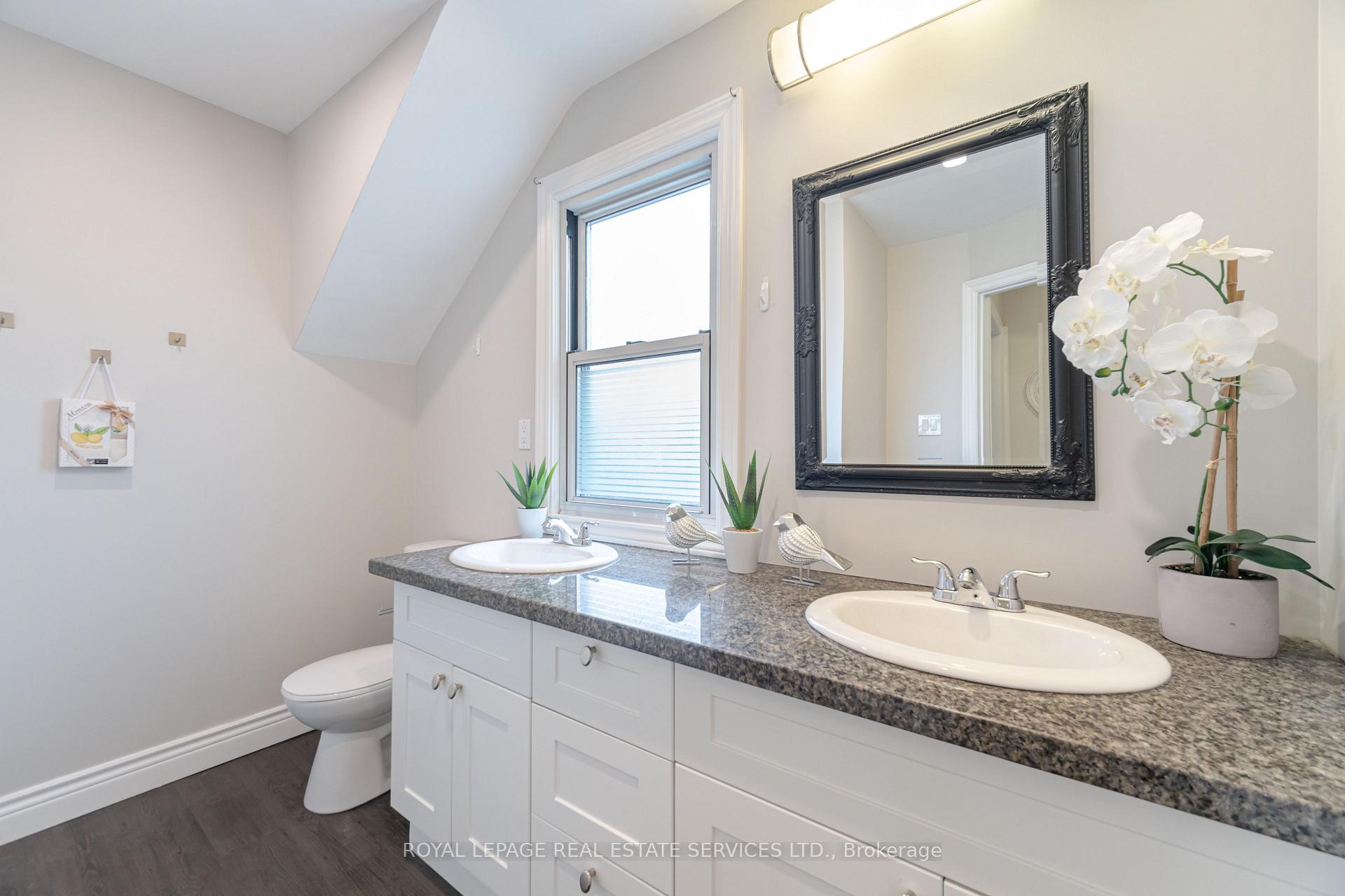 Photo 23 of 29 Princess Street, St. Catharines, E. Chester — HOMEH