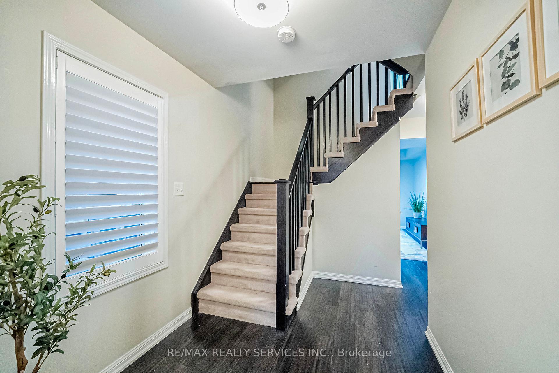 Photo 5 of 55 Bevington Road, Brampton, Northwest Brampton — HOMEH