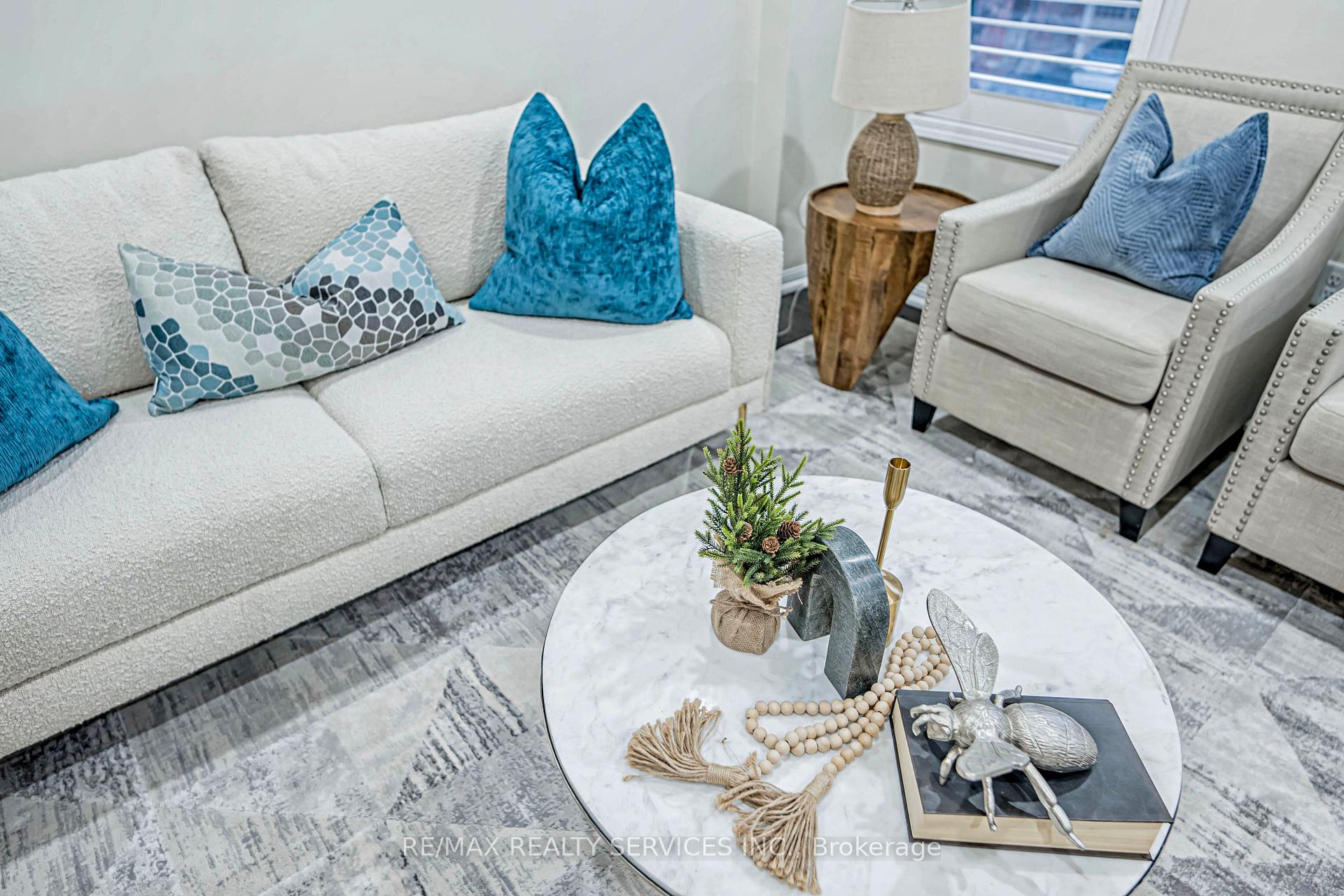 Photo 13 of 55 Bevington Road, Brampton, Northwest Brampton — HOMEH