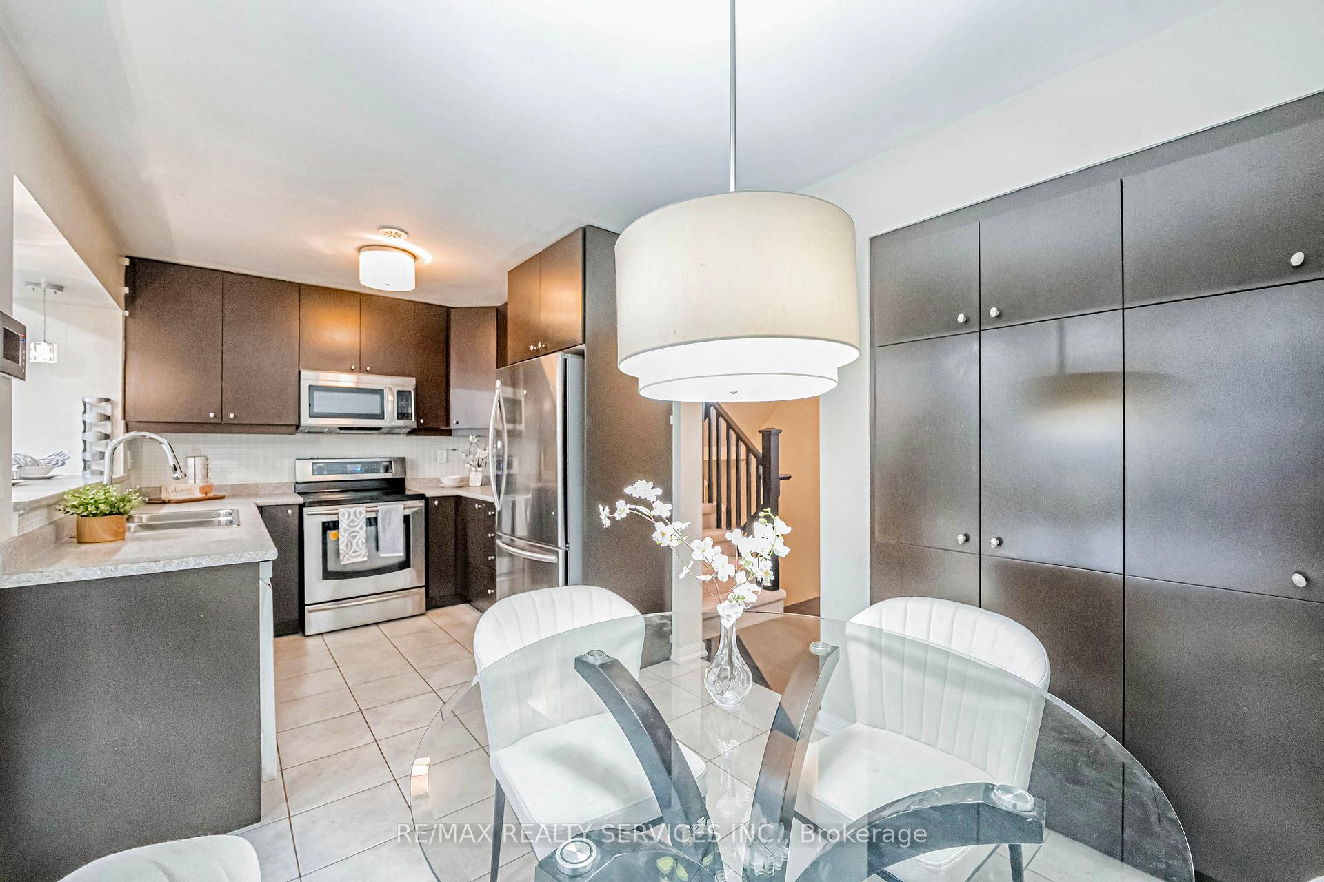 Photo 16 of 55 Bevington Road, Brampton, Northwest Brampton — HOMEH