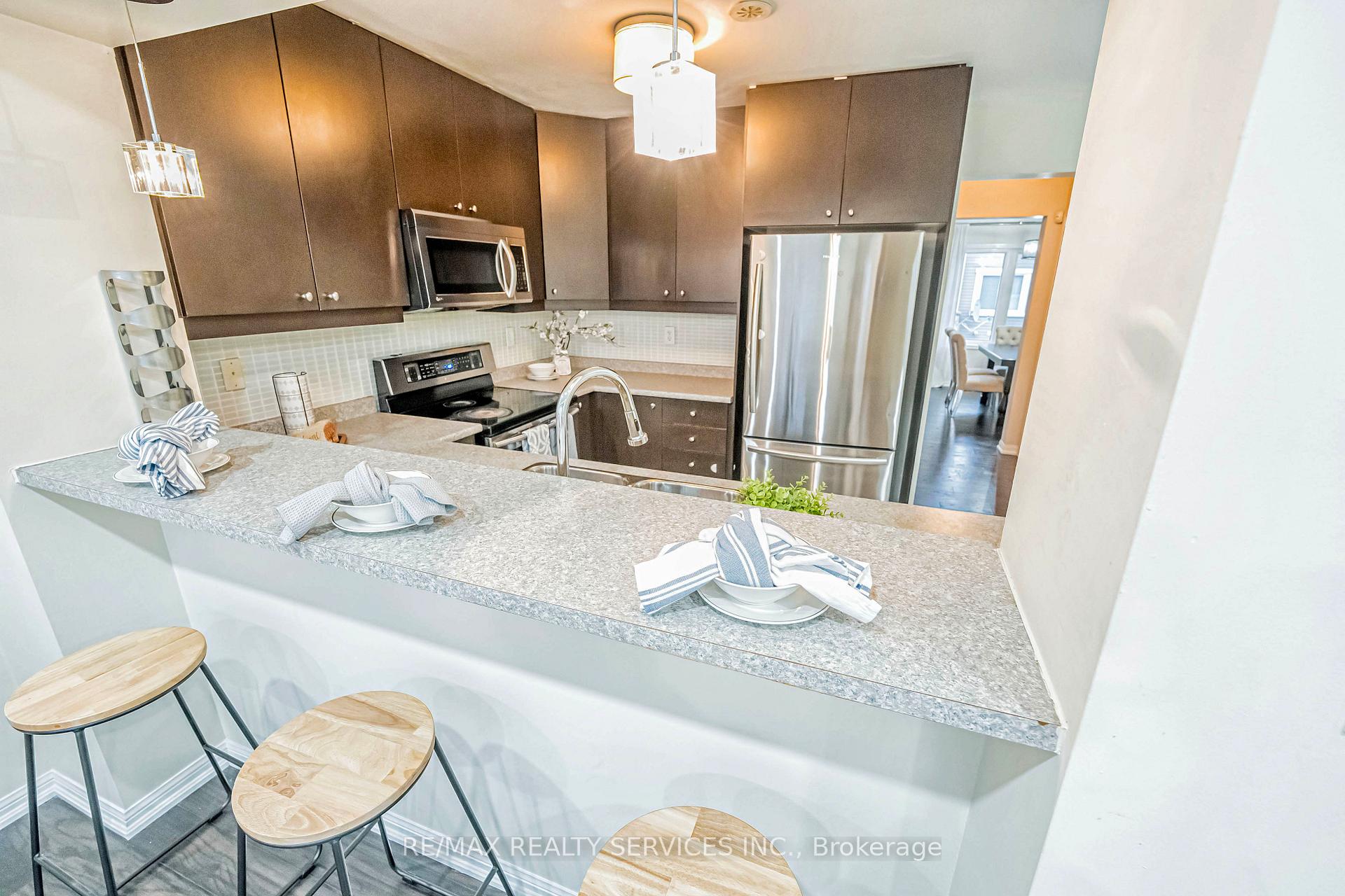 Photo 19 of 55 Bevington Road, Brampton, Northwest Brampton — HOMEH