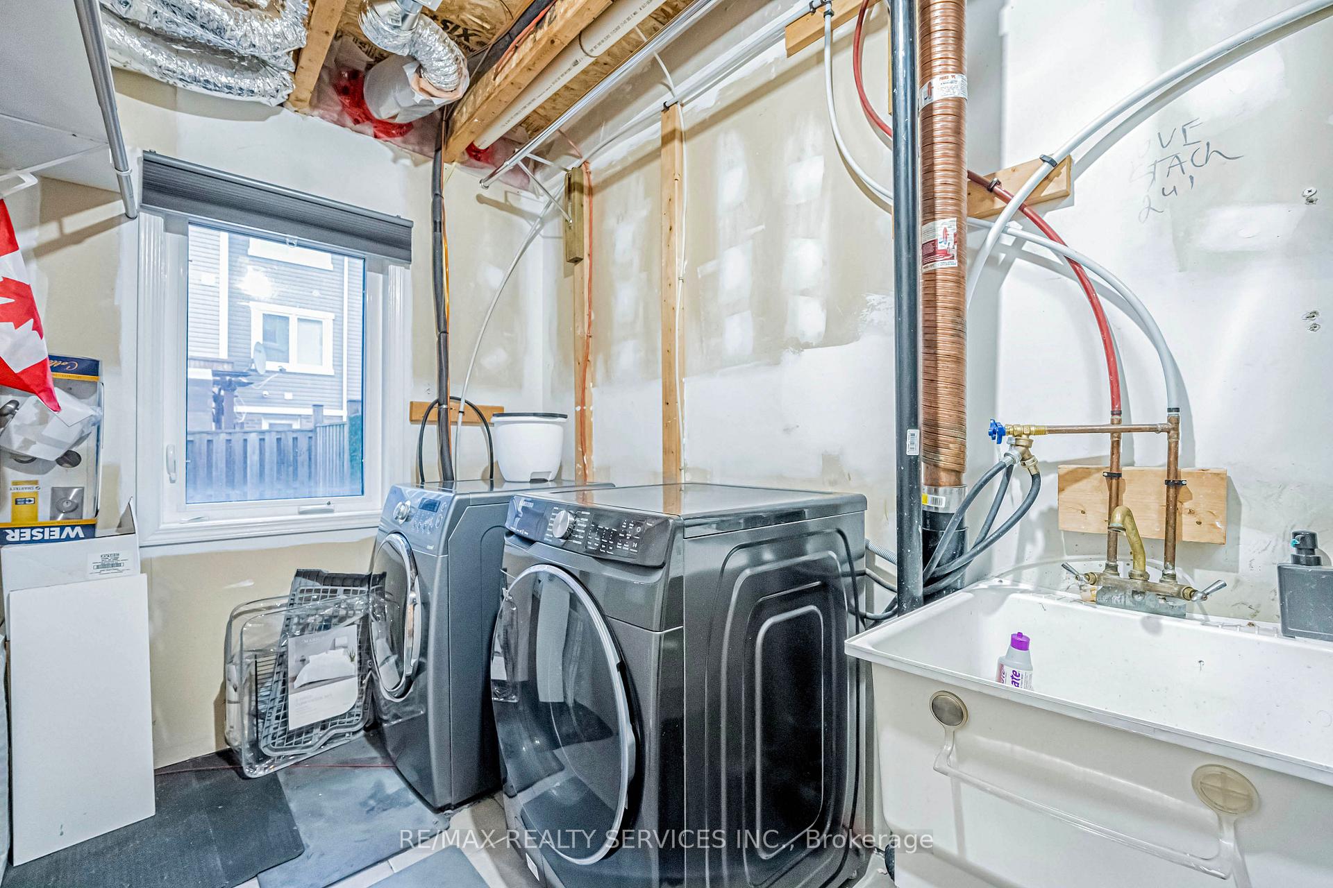 Photo 38 of 55 Bevington Road, Brampton, Northwest Brampton — HOMEH