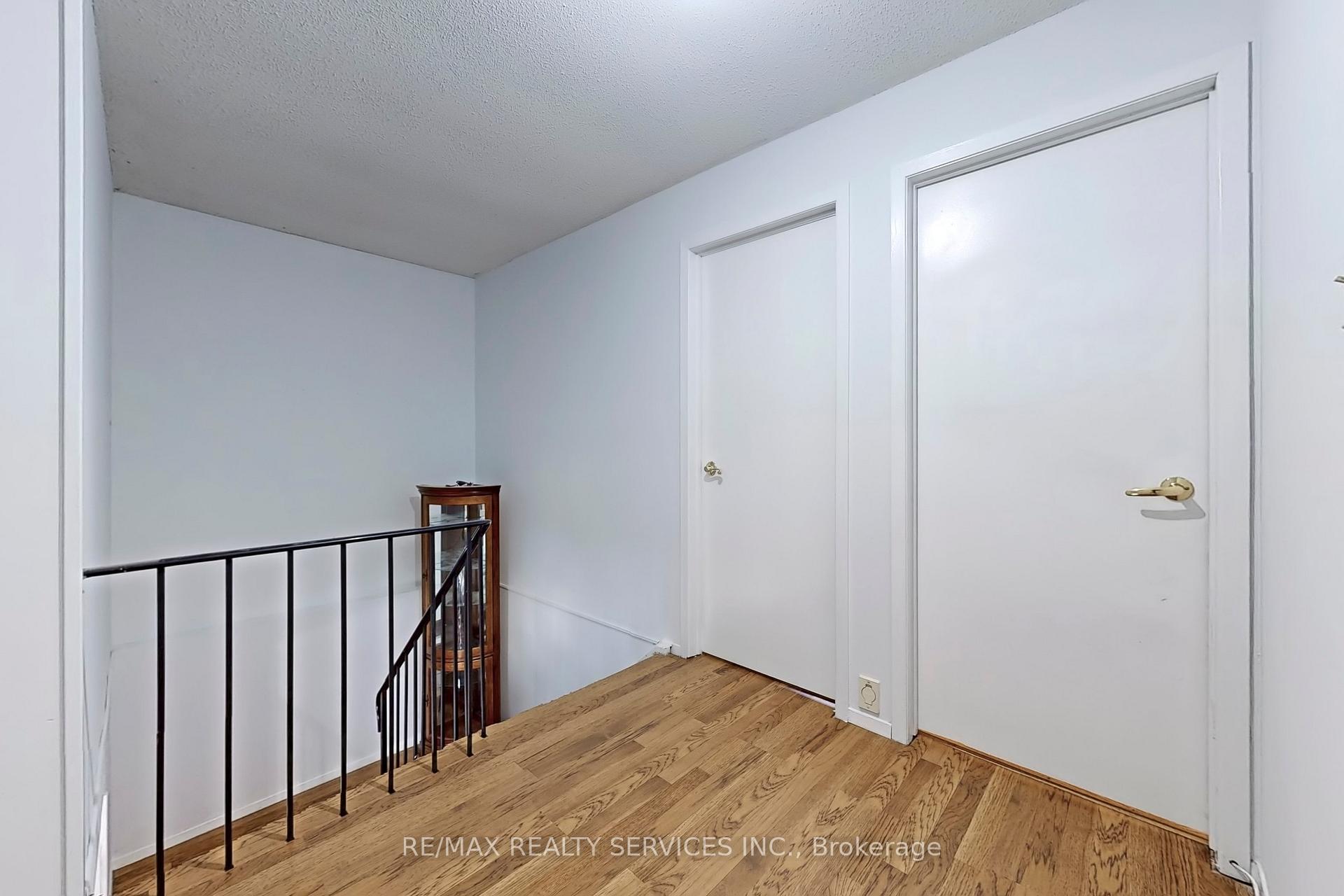 Photo 15 of 58 Mayfair Crescent, Brampton, Central Park — HOMEH