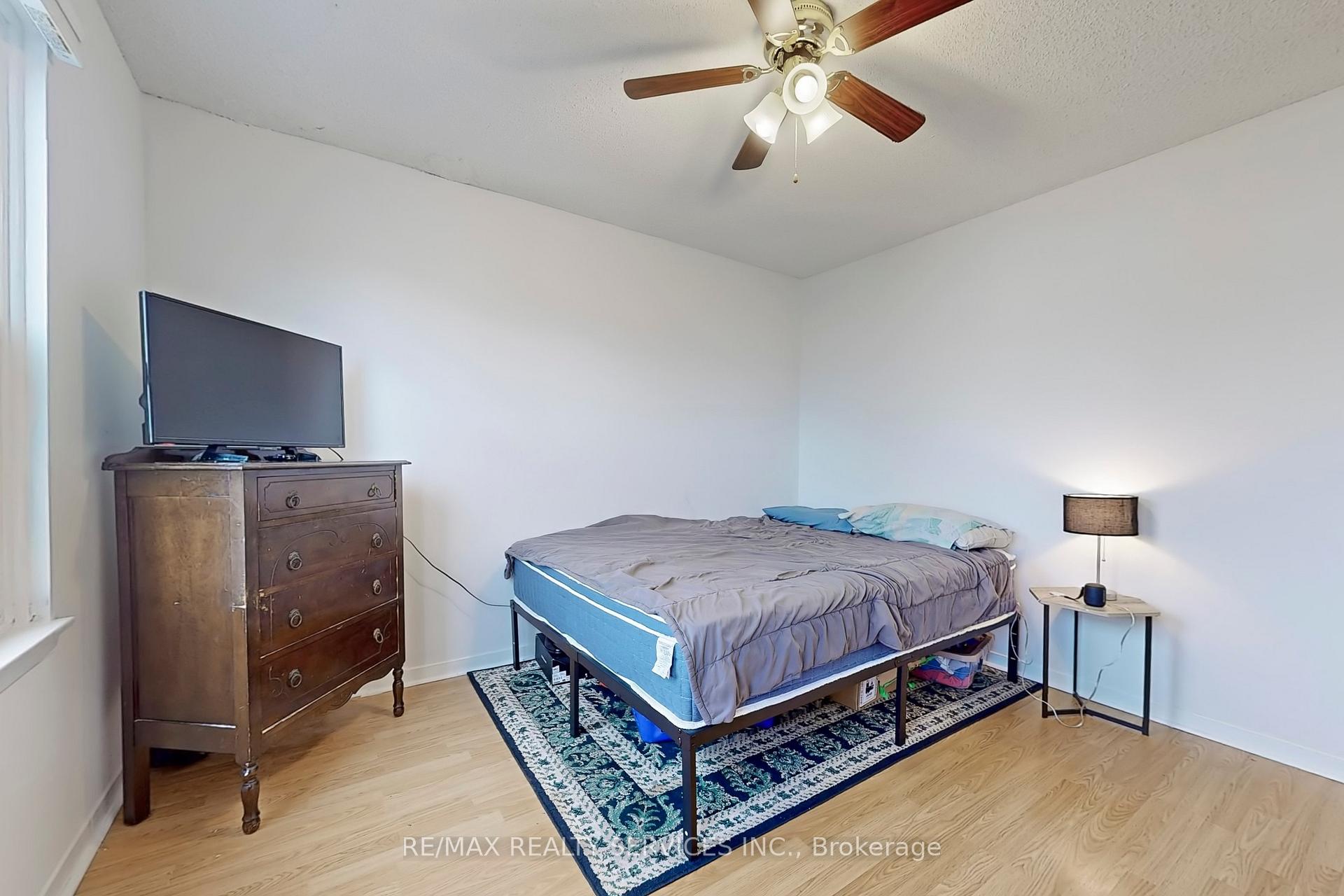 Photo 22 of 58 Mayfair Crescent, Brampton, Central Park — HOMEH