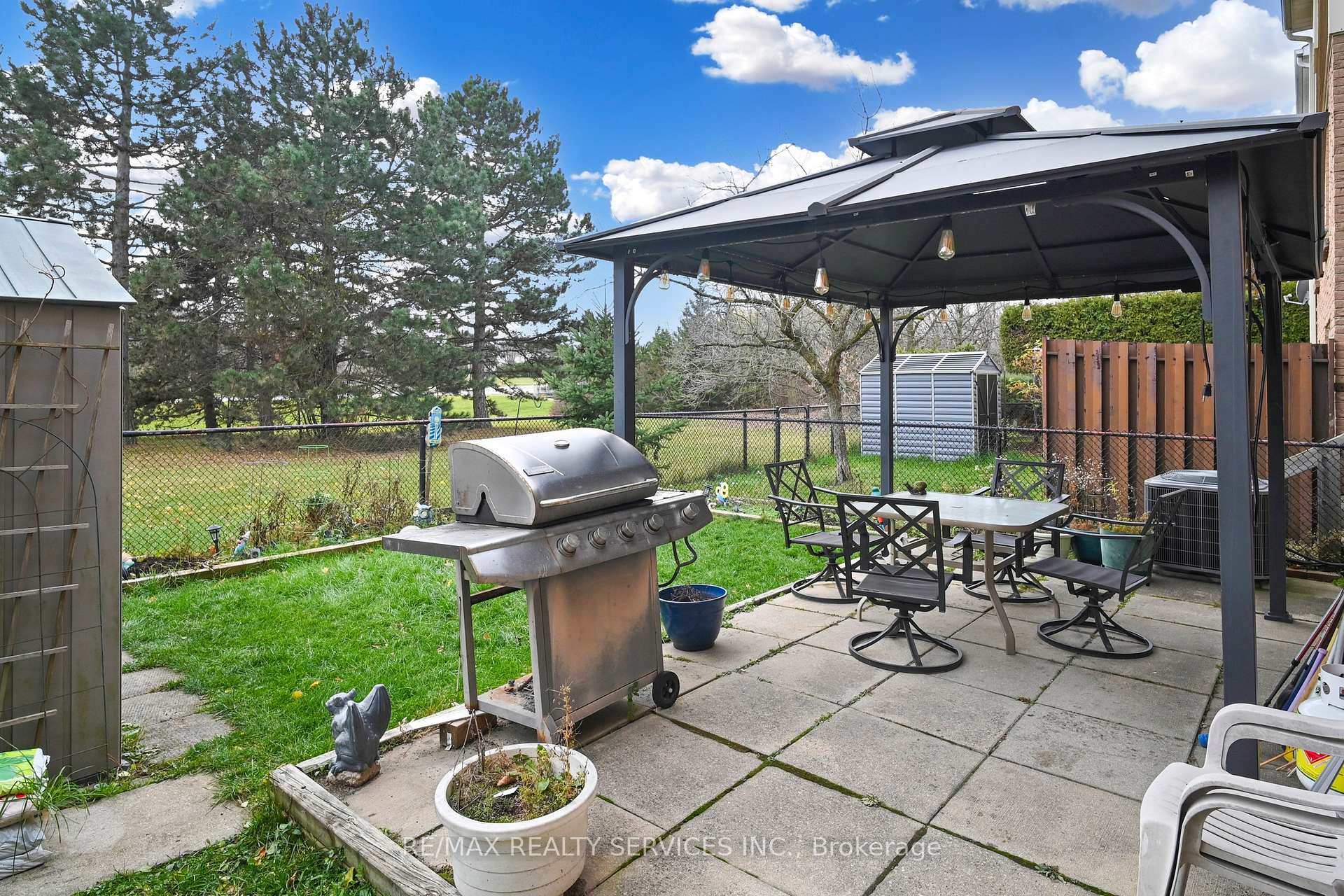 Photo 35 of 58 Mayfair Crescent, Brampton, Central Park — HOMEH