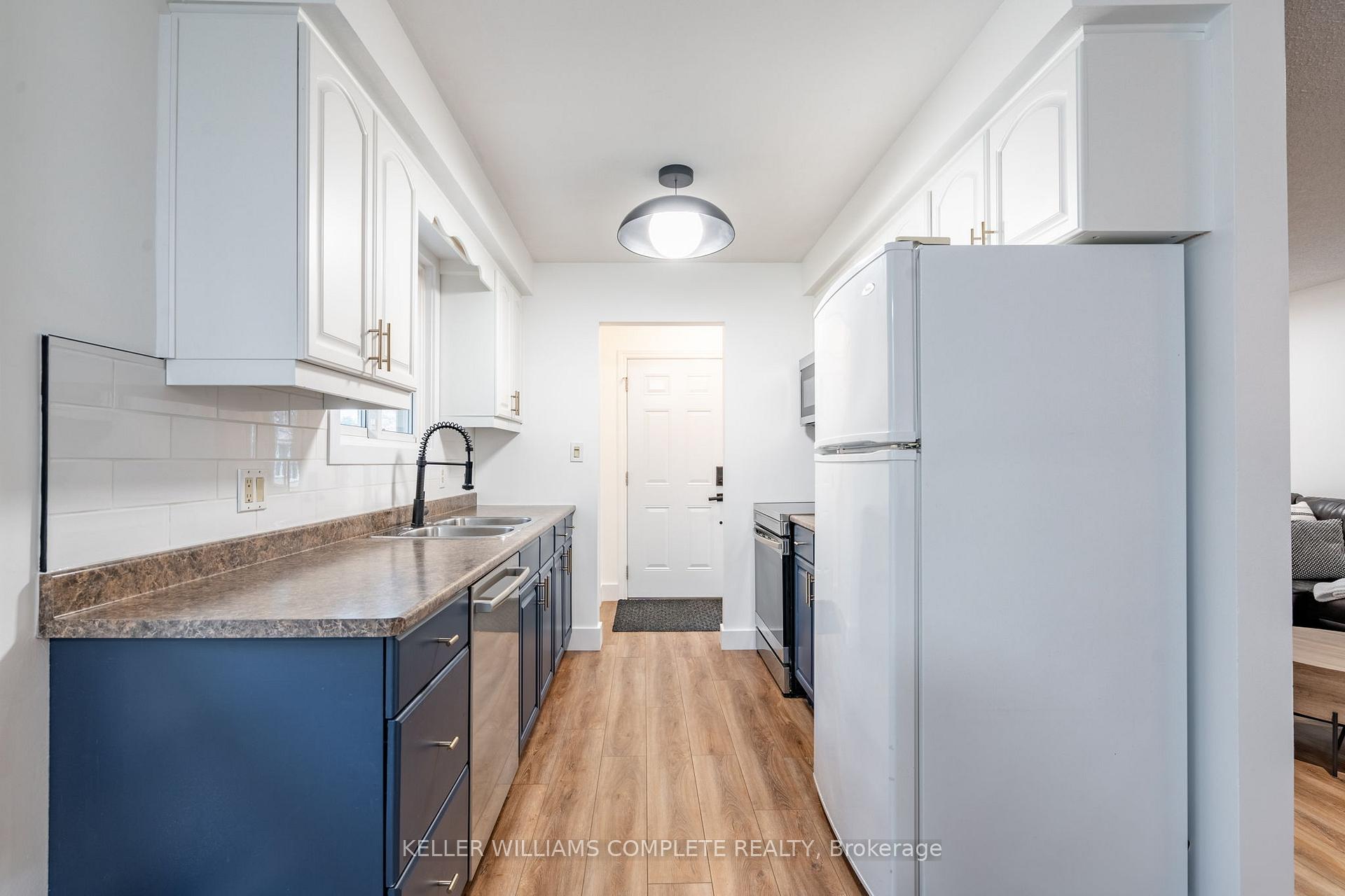Photo 4 of 4 Mcnicholl Circle, St. Catharines, Fairview — HOMEH
