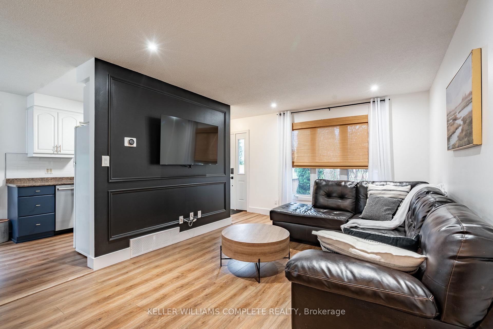 Photo 13 of 4 Mcnicholl Circle, St. Catharines, Fairview — HOMEH