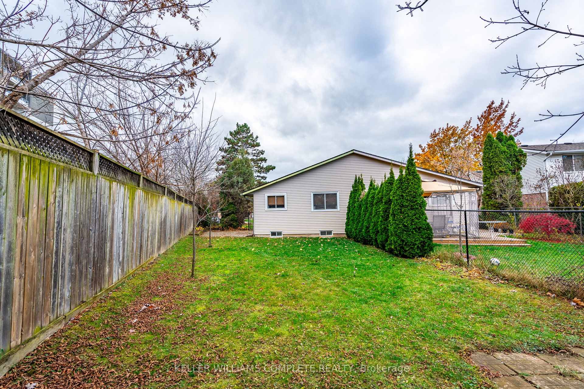 Photo 34 of 4 Mcnicholl Circle, St. Catharines, Fairview — HOMEH