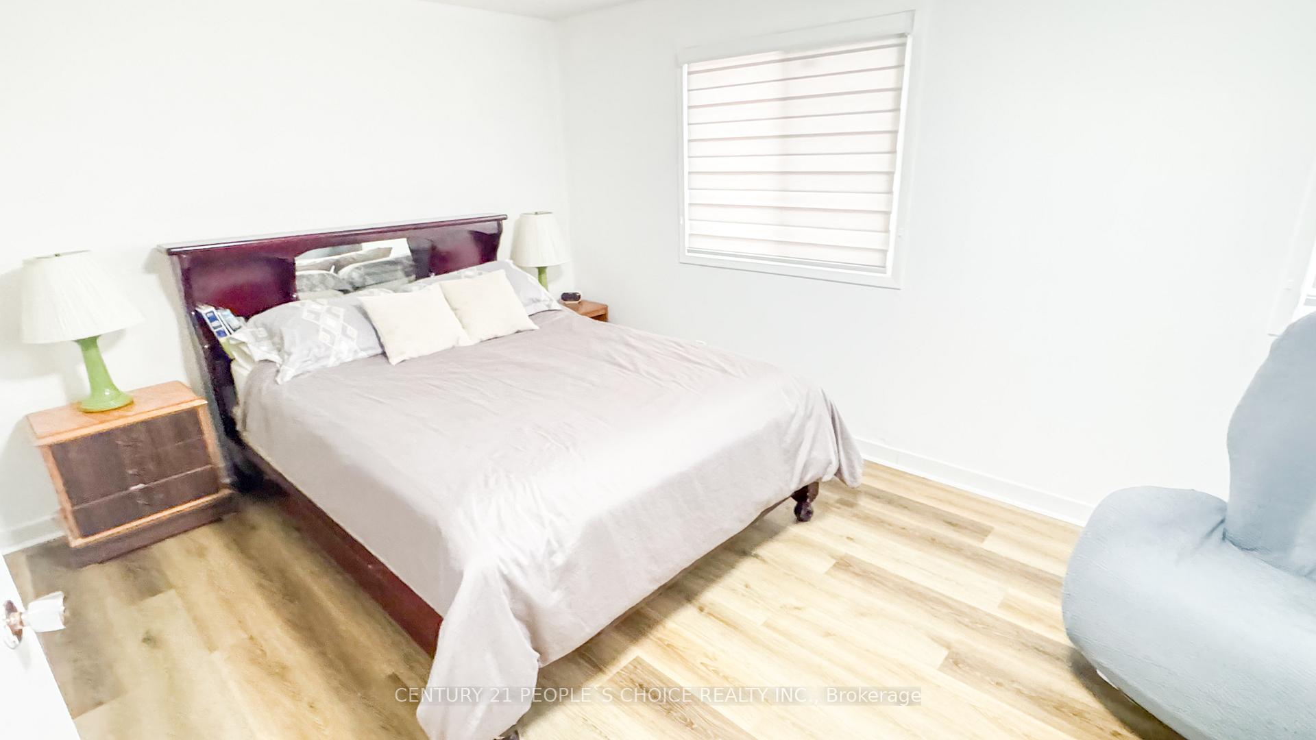 Photo 5 of 16 Hedley Court, Brampton, Central Park — HOMEH