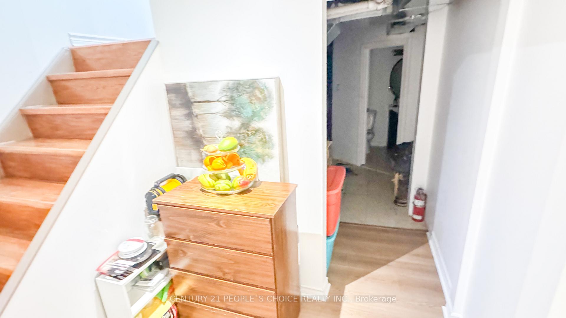 Photo 14 of 16 Hedley Court, Brampton, Central Park — HOMEH