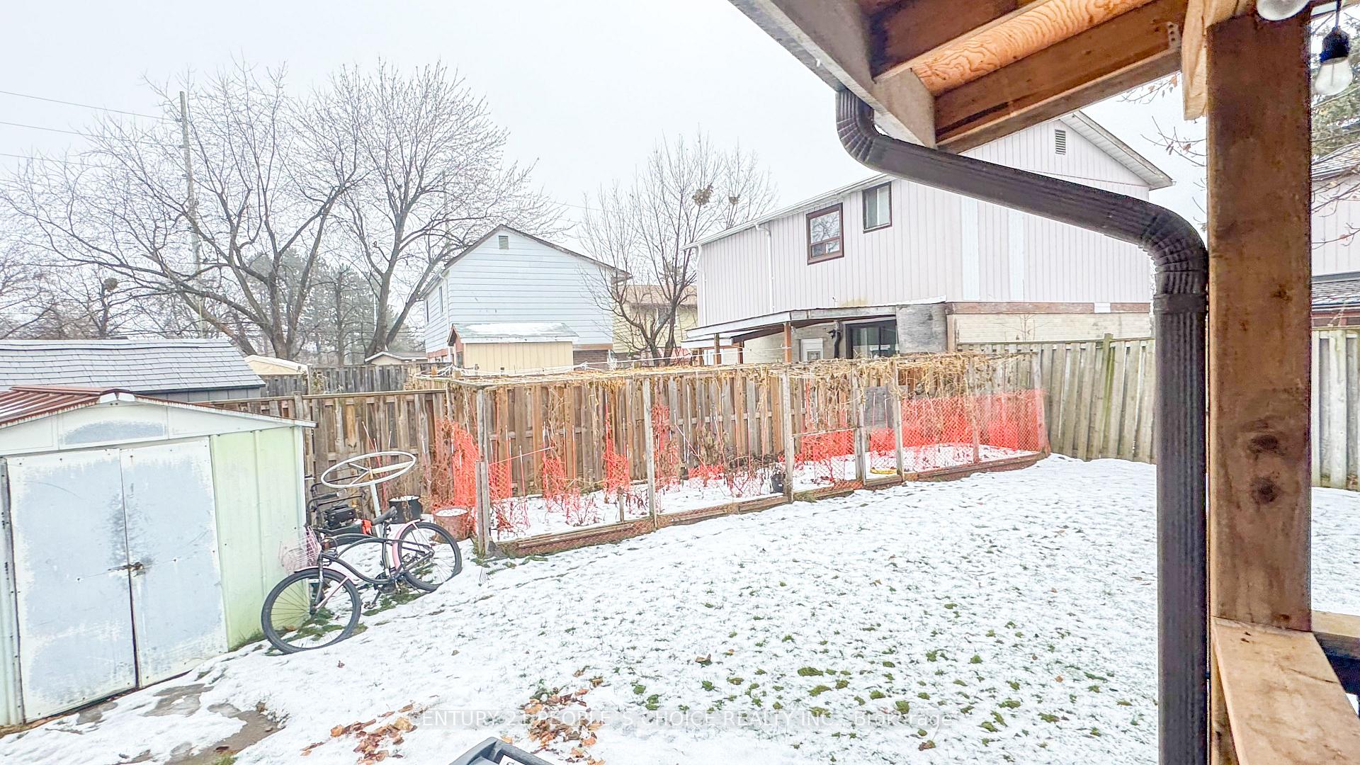 Photo 19 of 16 Hedley Court, Brampton, Central Park — HOMEH