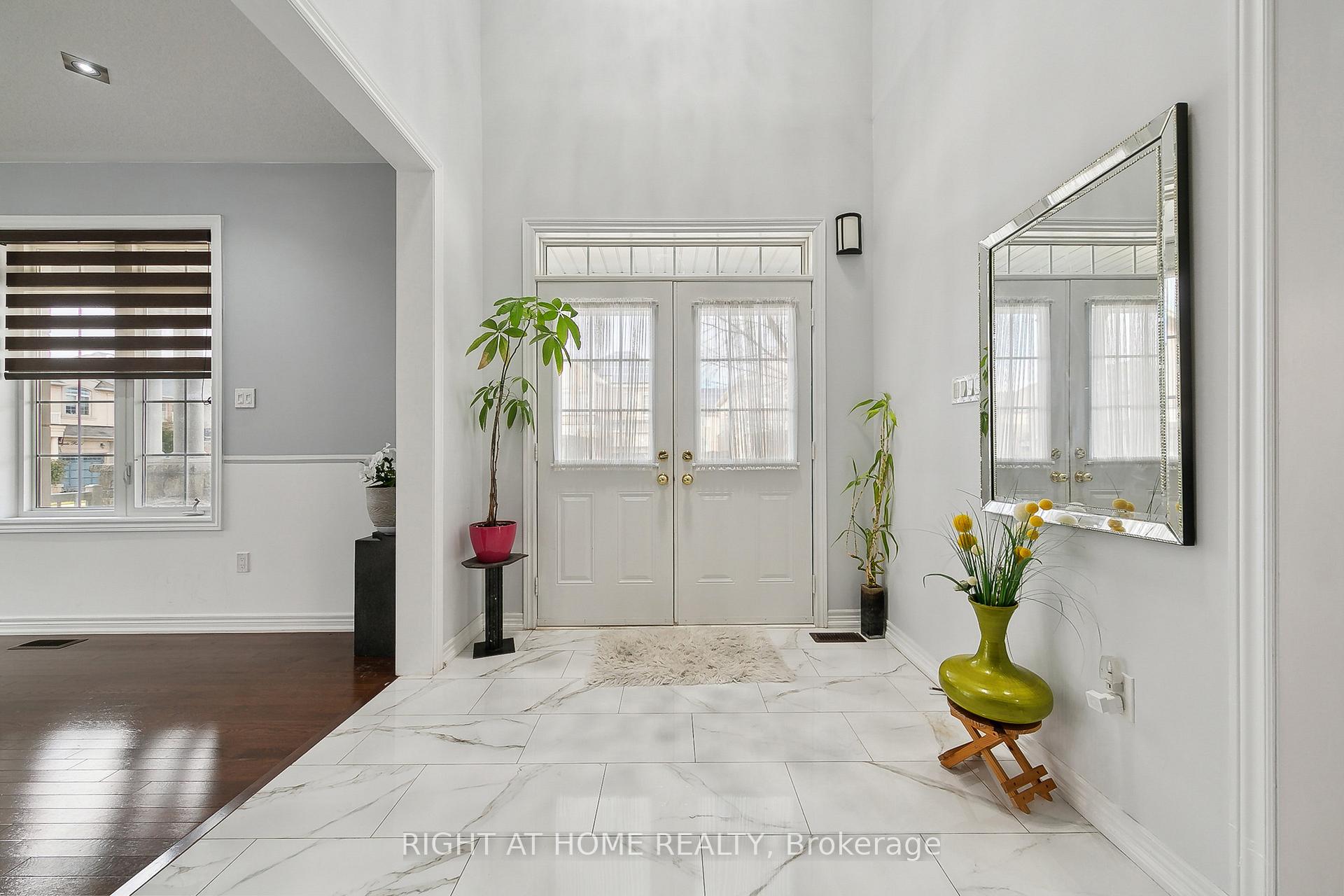 Photo 5 of 1 Sage Meadow Crescent, Brampton, Credit Valley — HOMEH