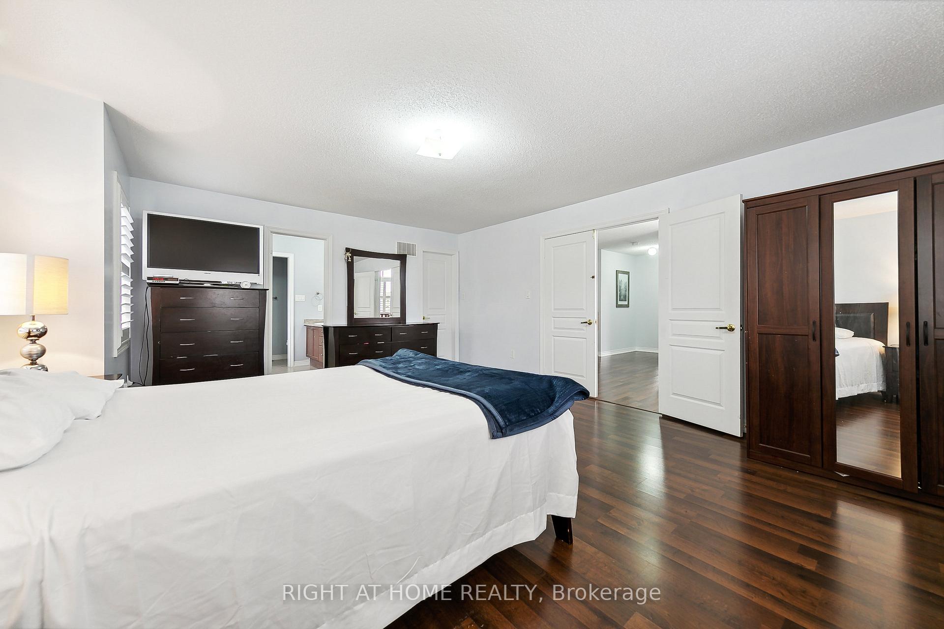 Photo 24 of 1 Sage Meadow Crescent, Brampton, Credit Valley — HOMEH