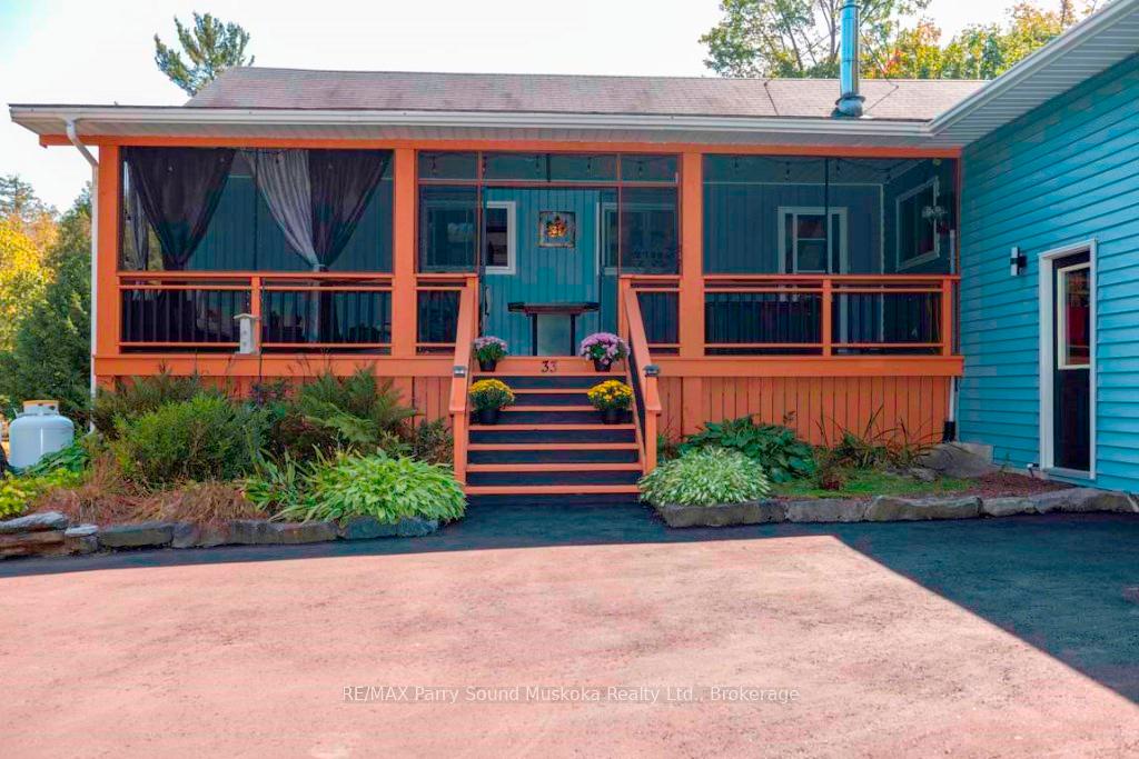 Photo 4 of 33 Pineridge Drive, McDougall — HOMEH