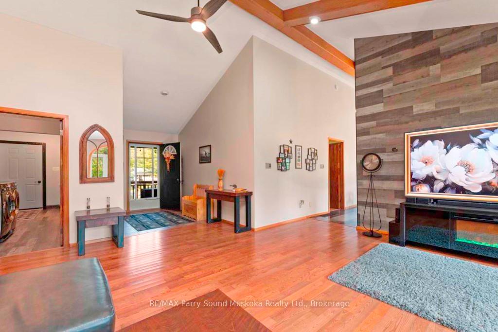 Photo 9 of 33 Pineridge Drive, McDougall — HOMEH